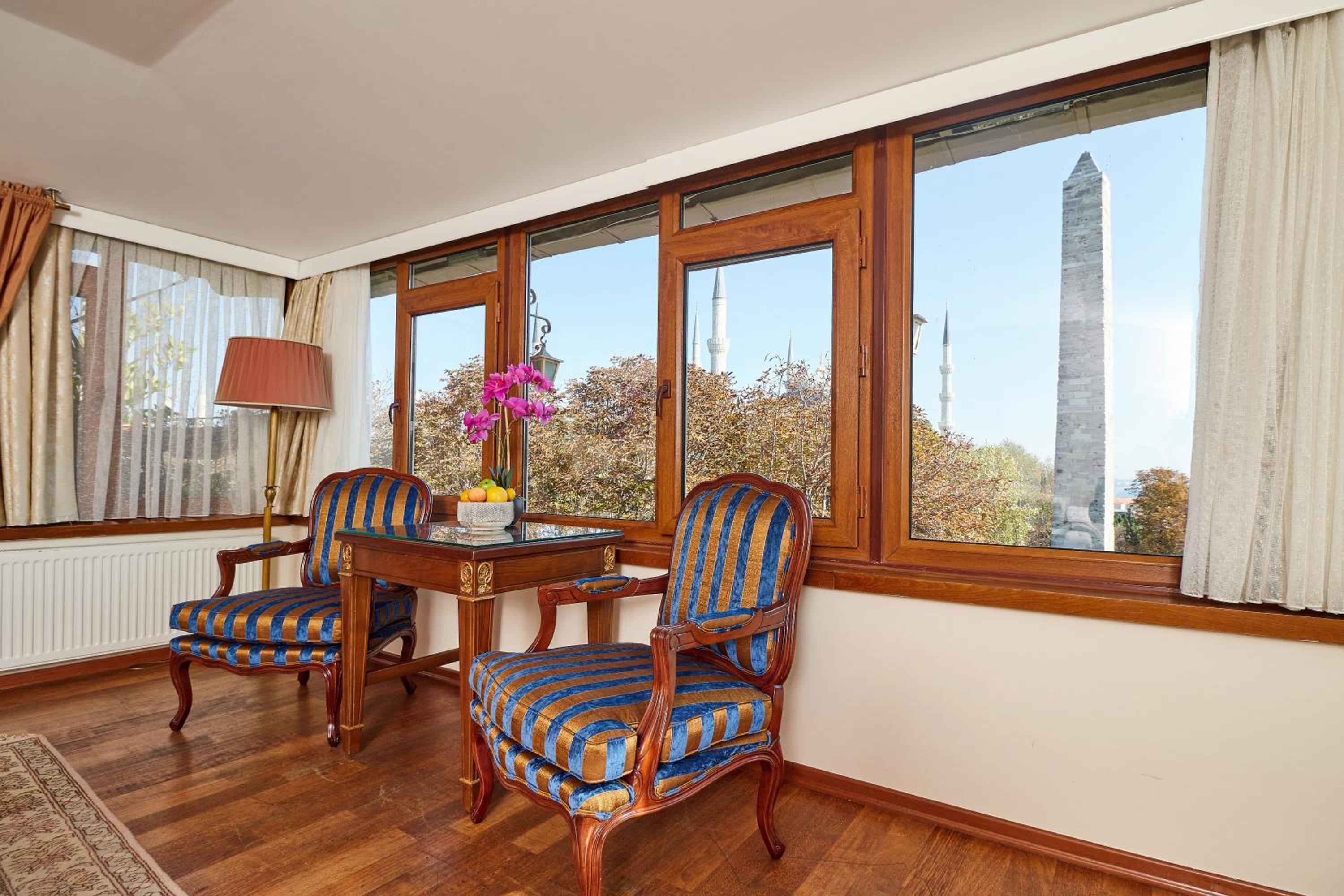 King Suite with Blue Mosque and Sea View photo 3