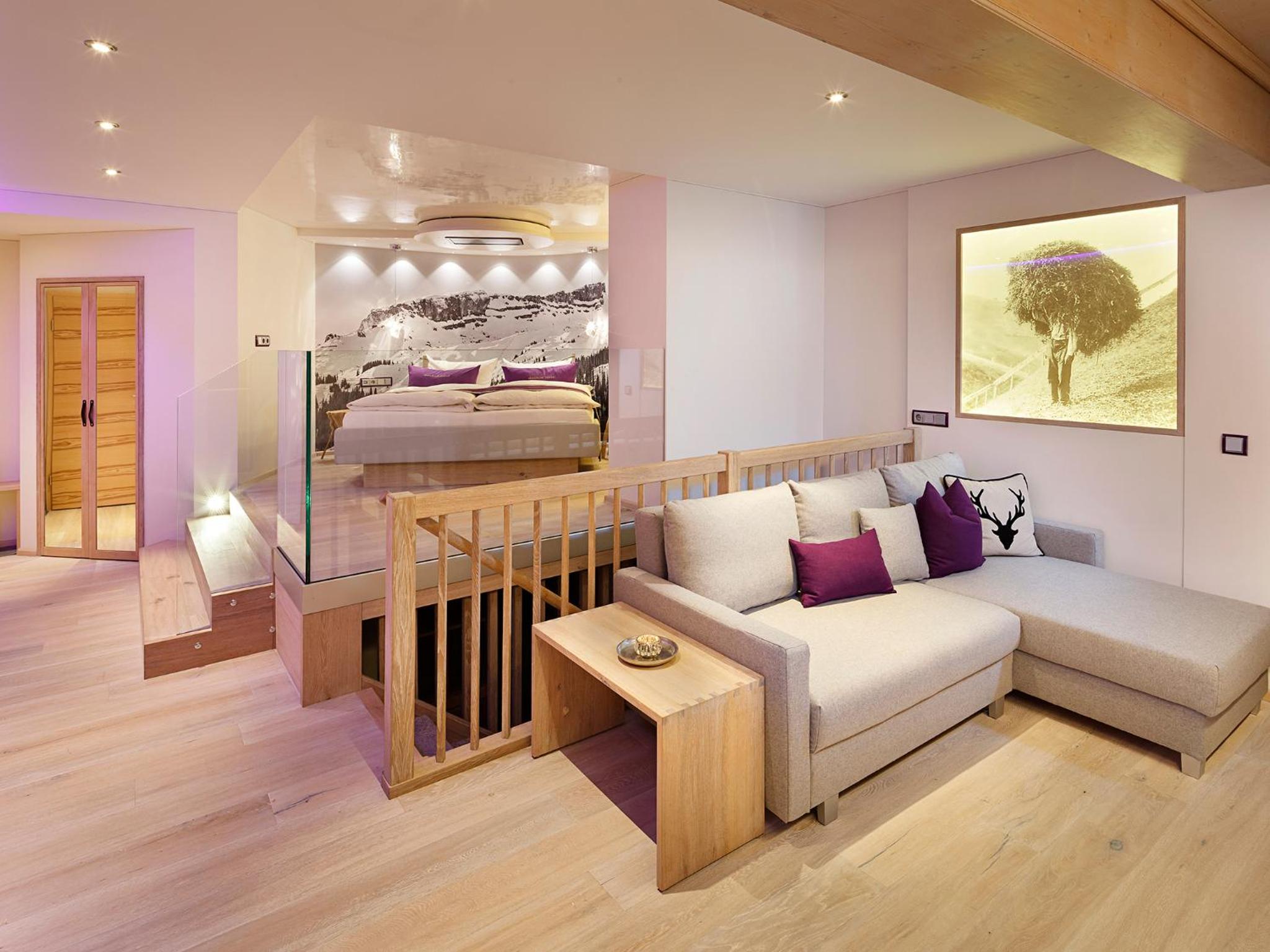 Deluxe Junior Suite - Photo 2