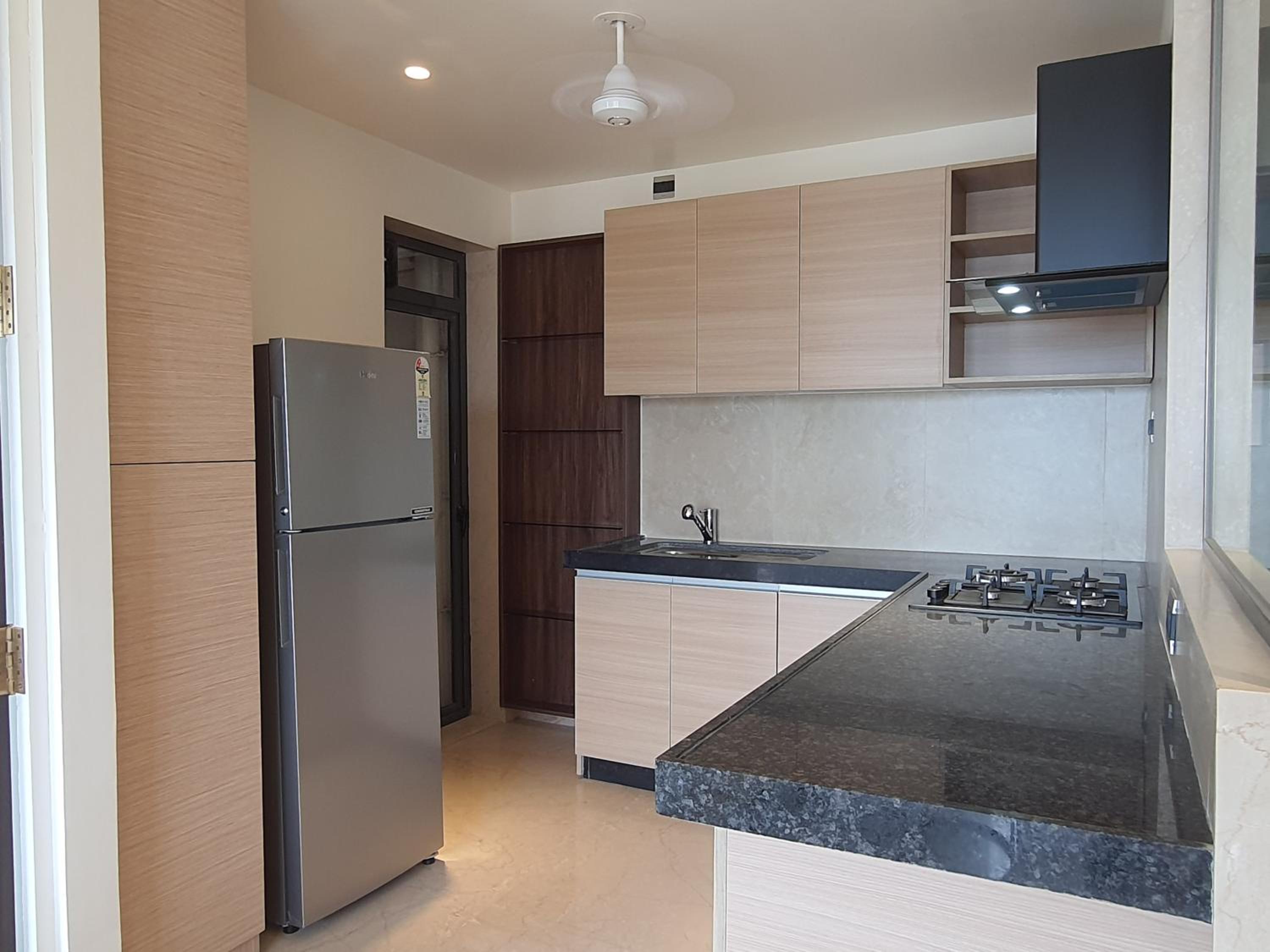 One-Bedroom Apartment - Photo 4
