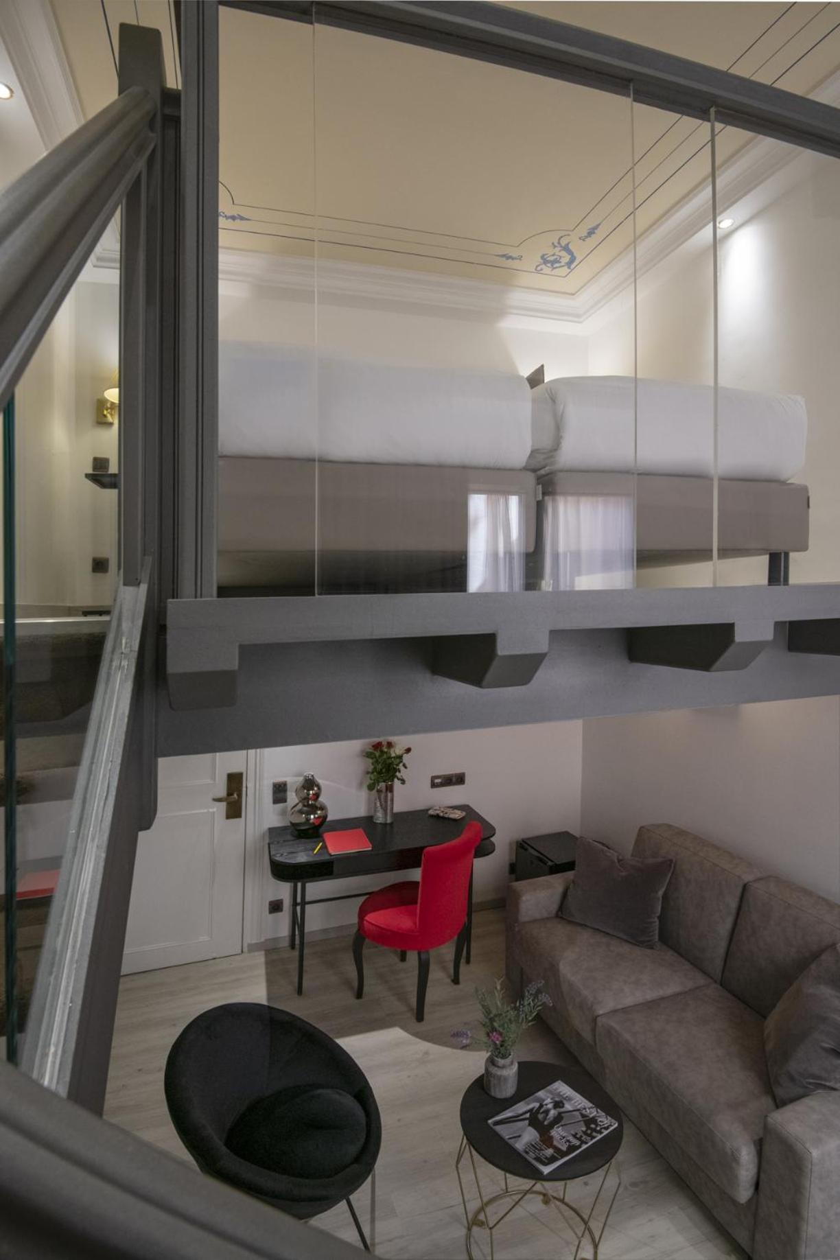 Duplex Quadruple Room - Photo 3
