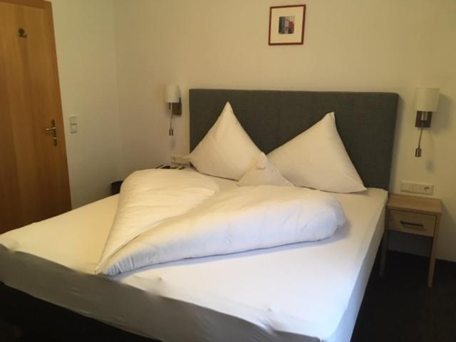 Quadruple Room with Mountain View photo 3