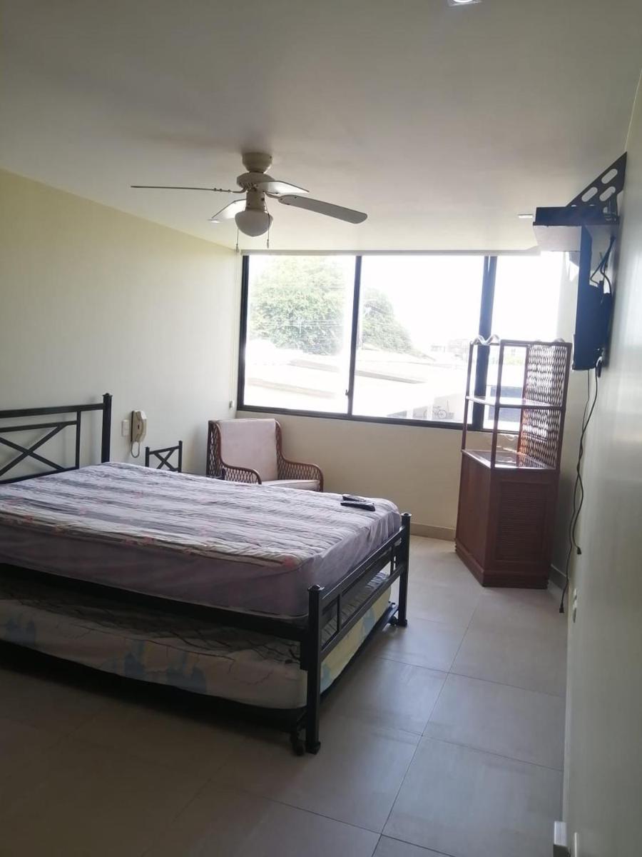 Three-Bedroom Apartment photo 2