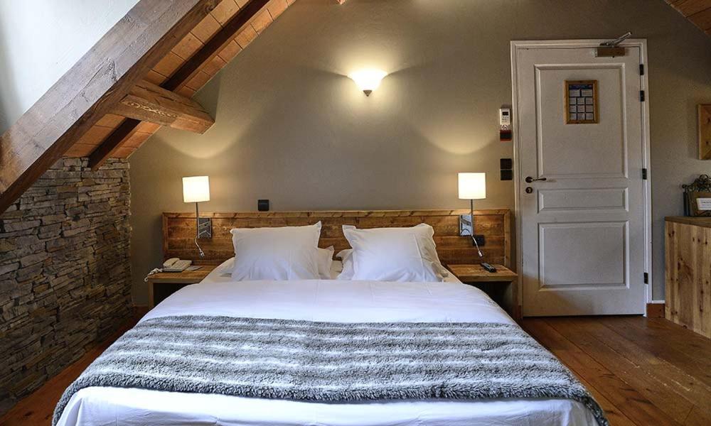 Superior King Suite - Photo 7
