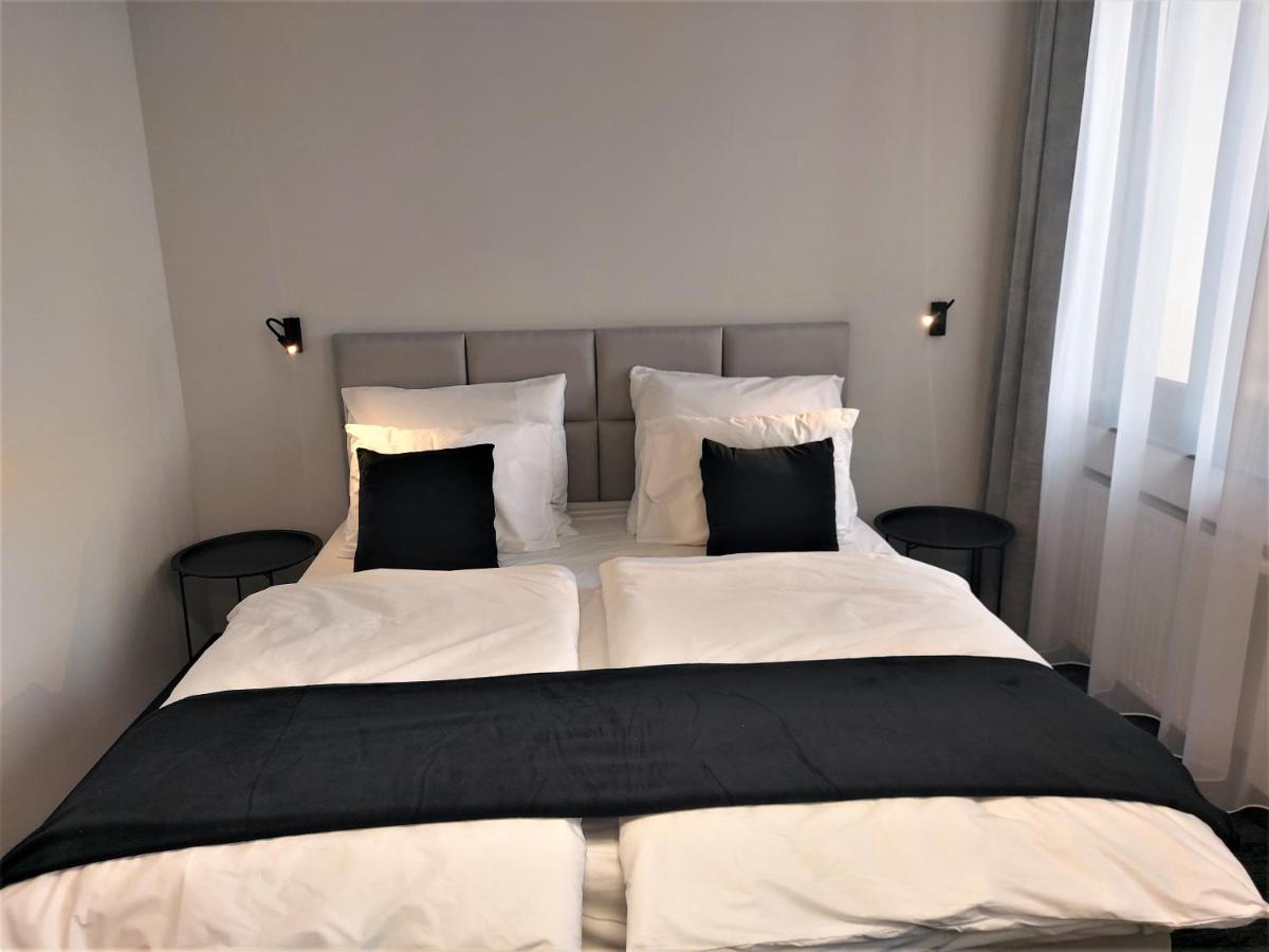 Double Room - Photo 4