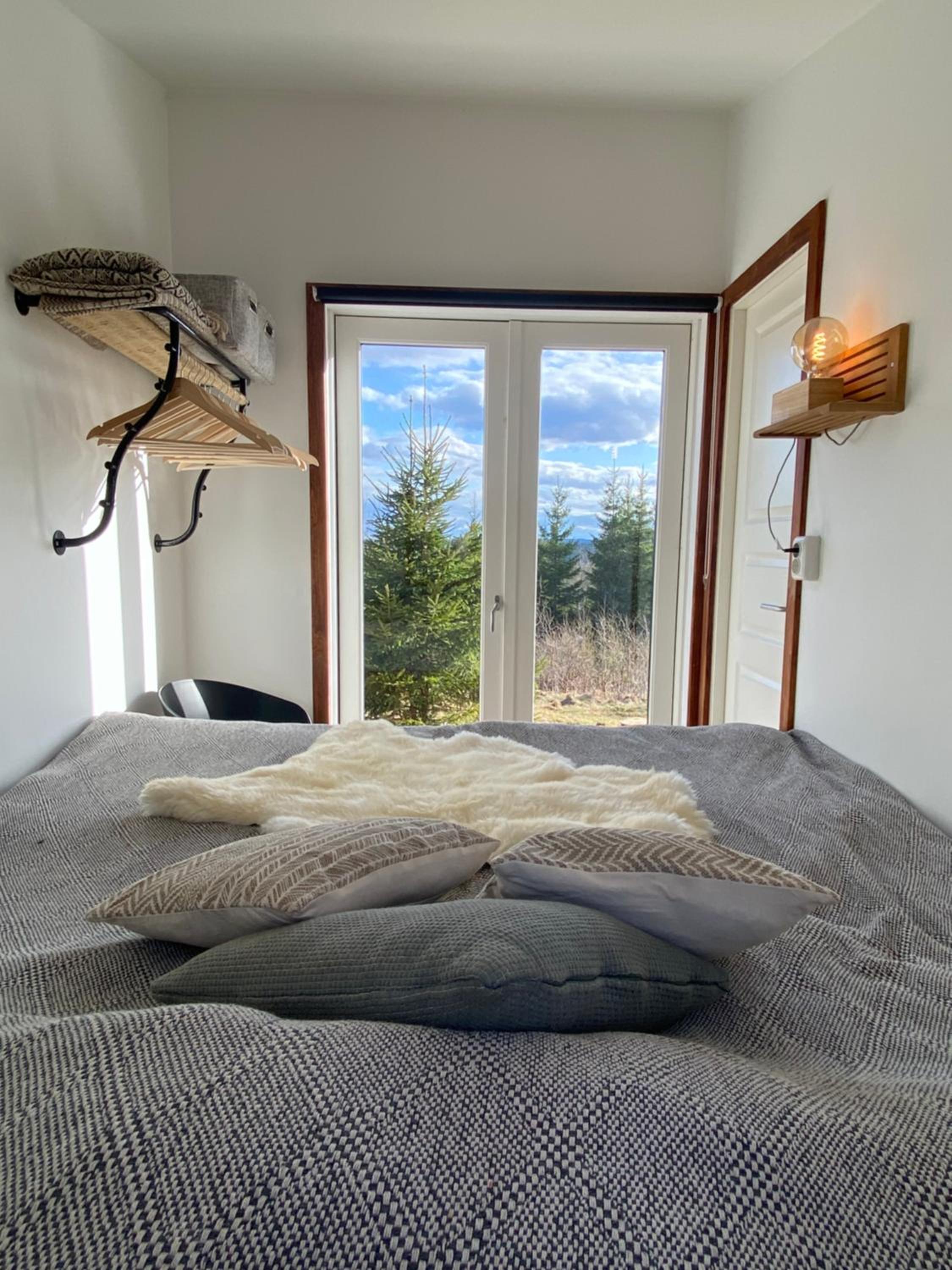 Two-Bedroom House - Photo 23