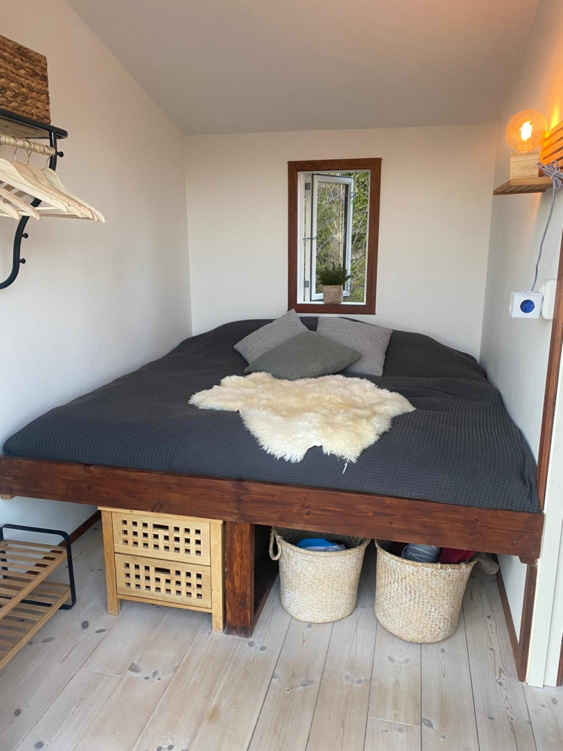 Two-Bedroom House - Photo 26