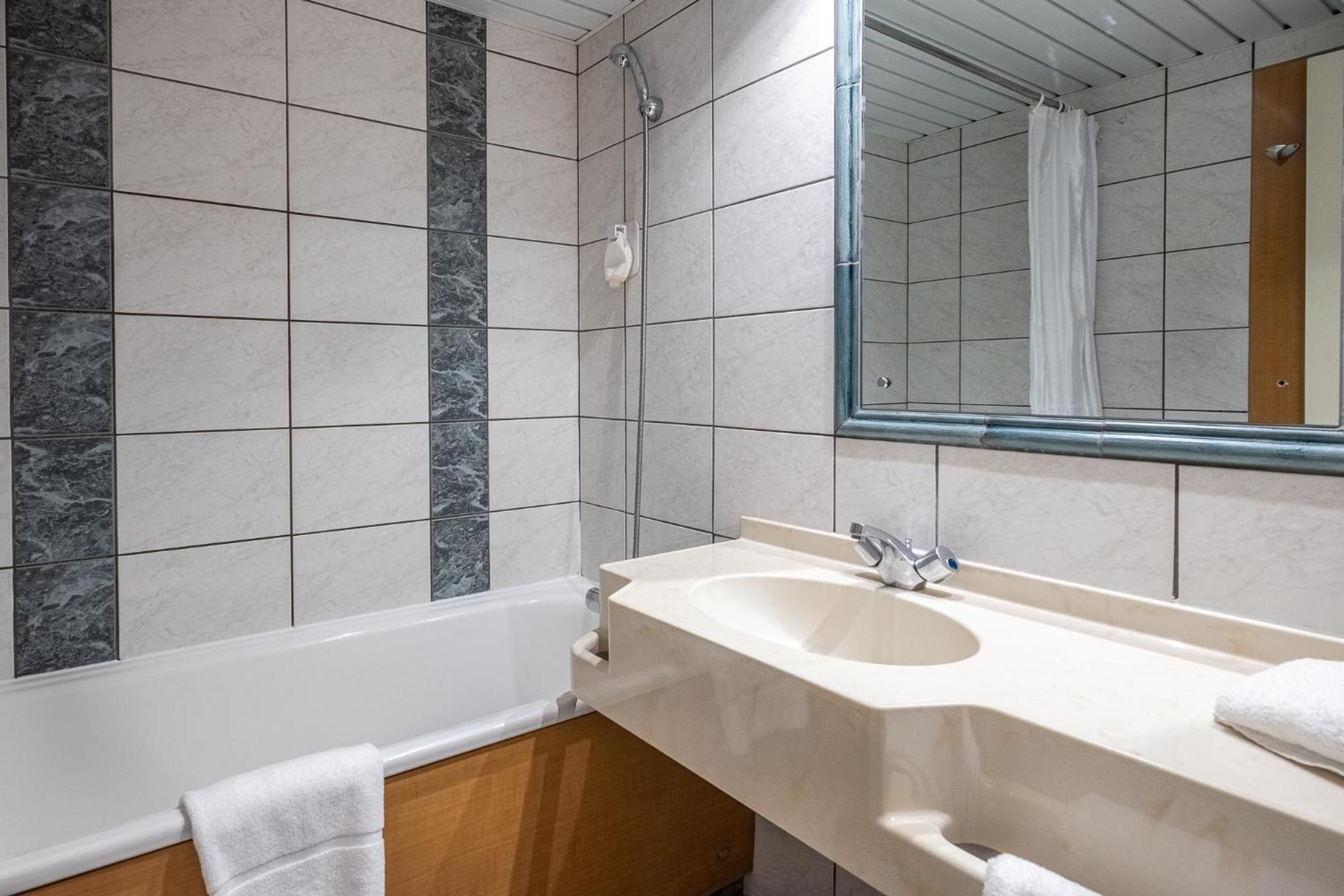 Standard Room - Photo 2