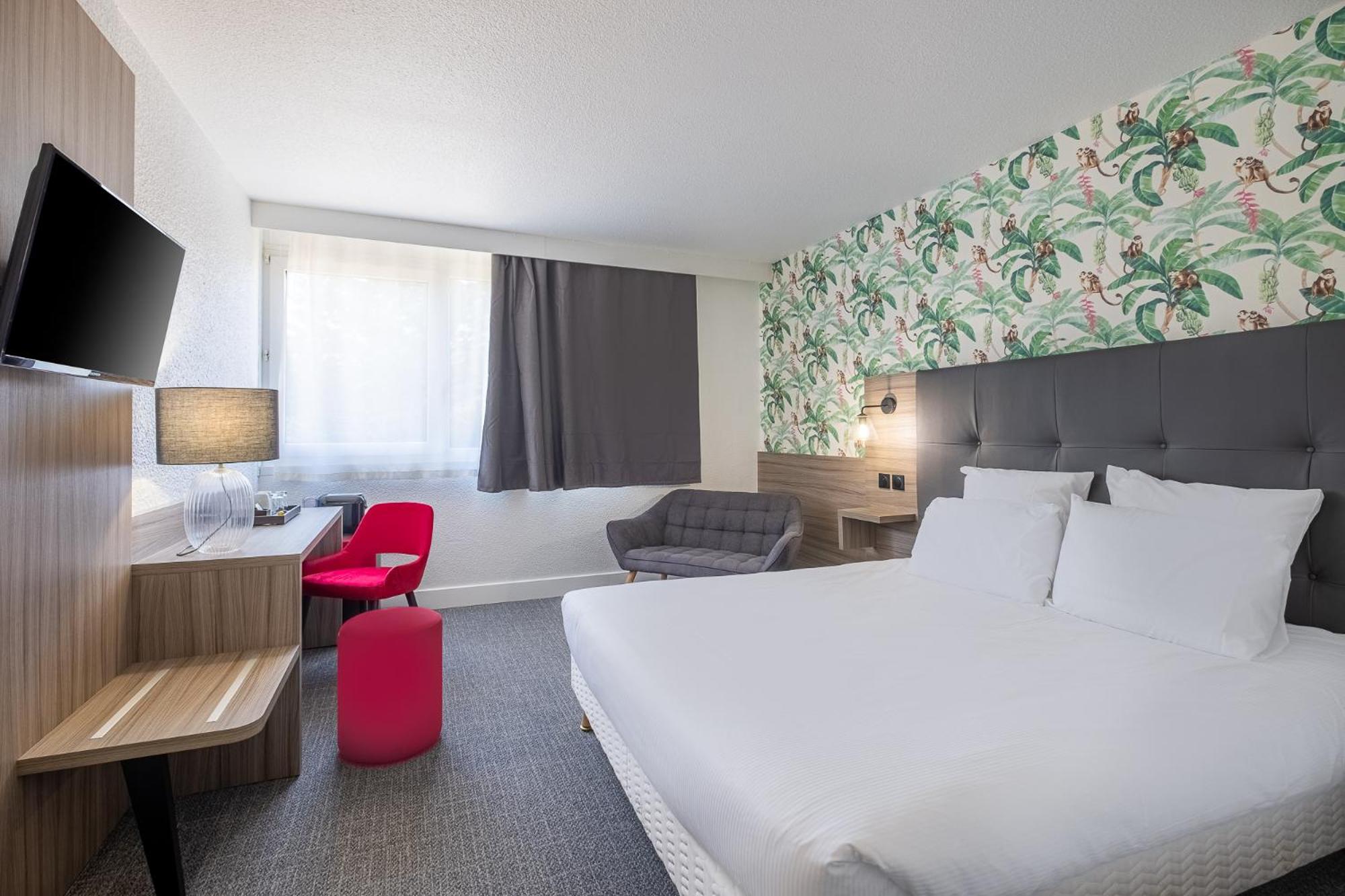 Premium Double Room - Photo 8