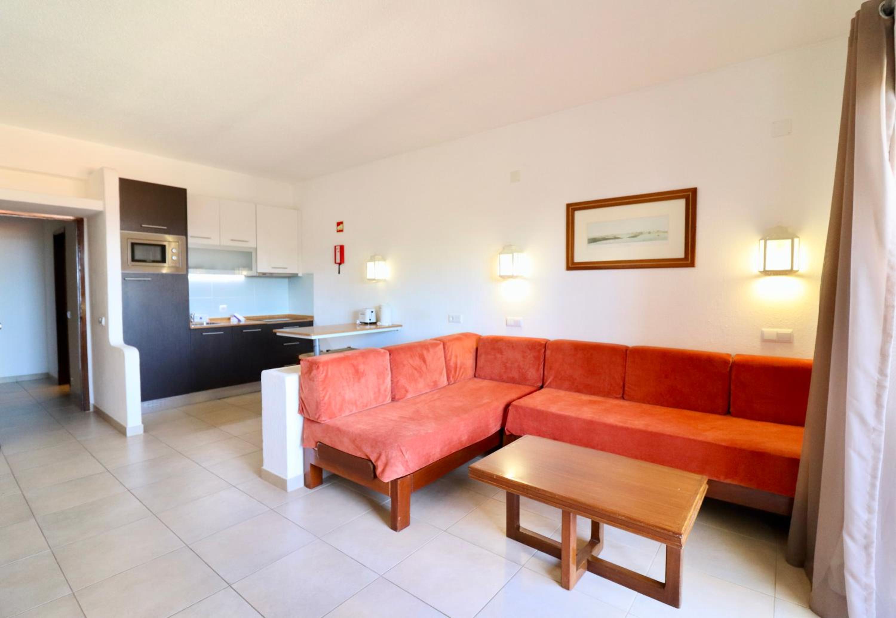 Superior One-Bedroom Apartment photo 2