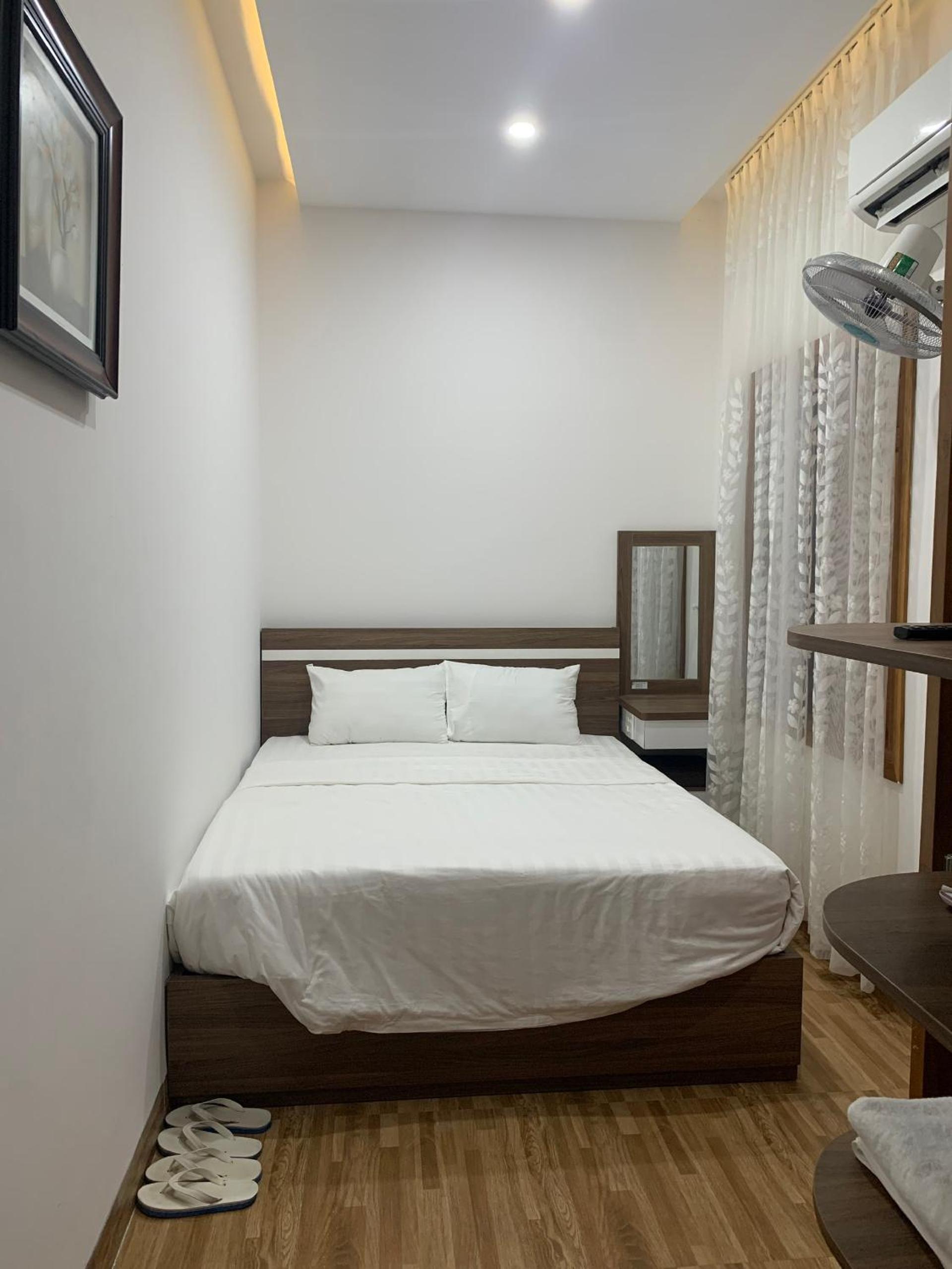 Standard Queen Room photo 1