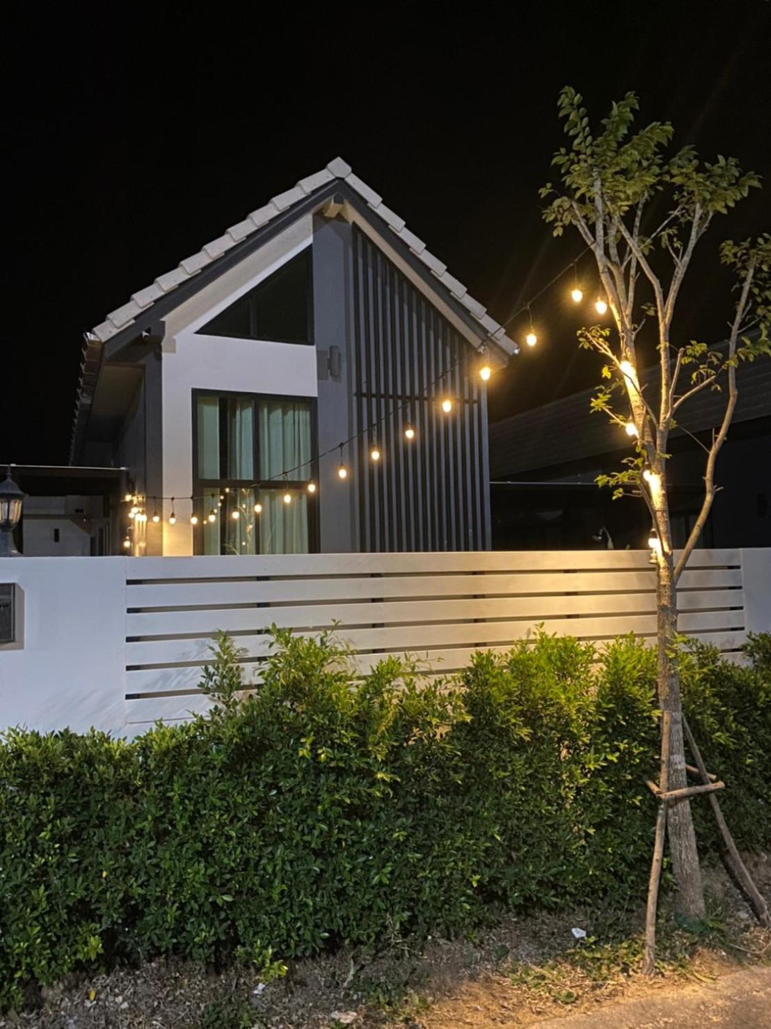 Three-Bedroom Villa - Photo 13
