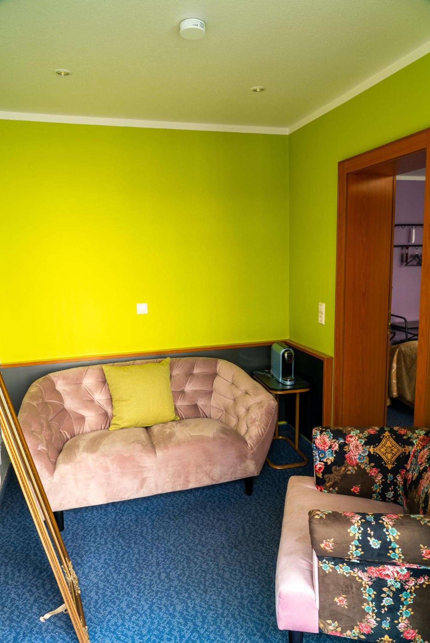 Double Room with Garden View photo 3