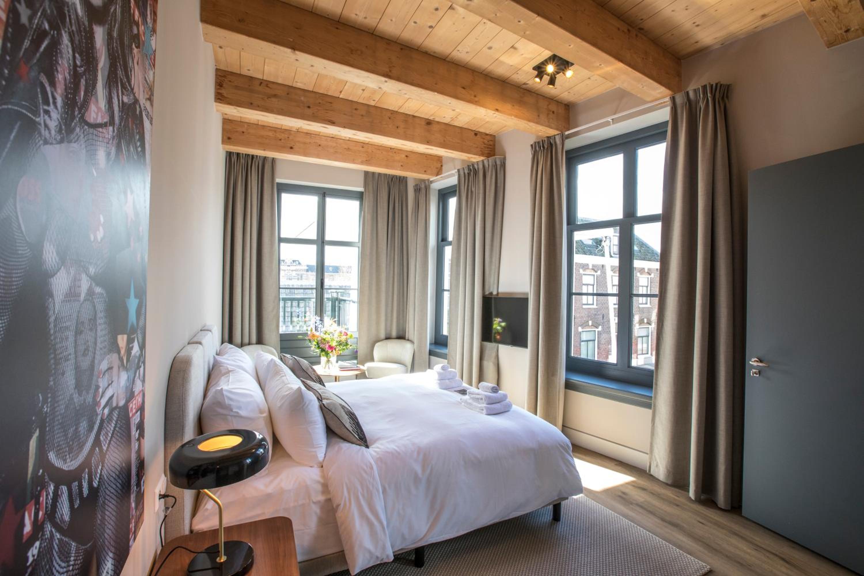 Double Room with Balcony - Photo 3