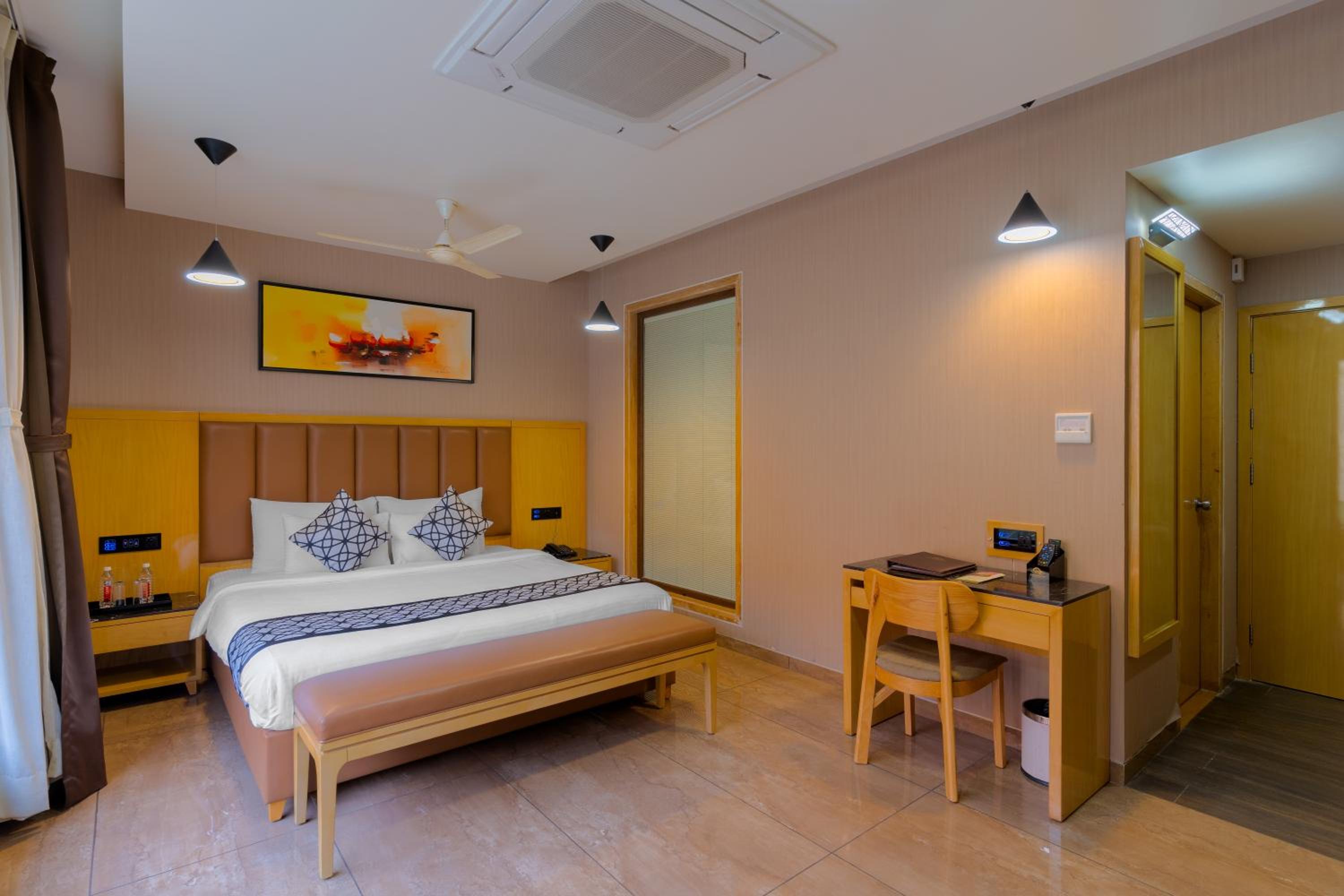 Deluxe Room - Photo 1