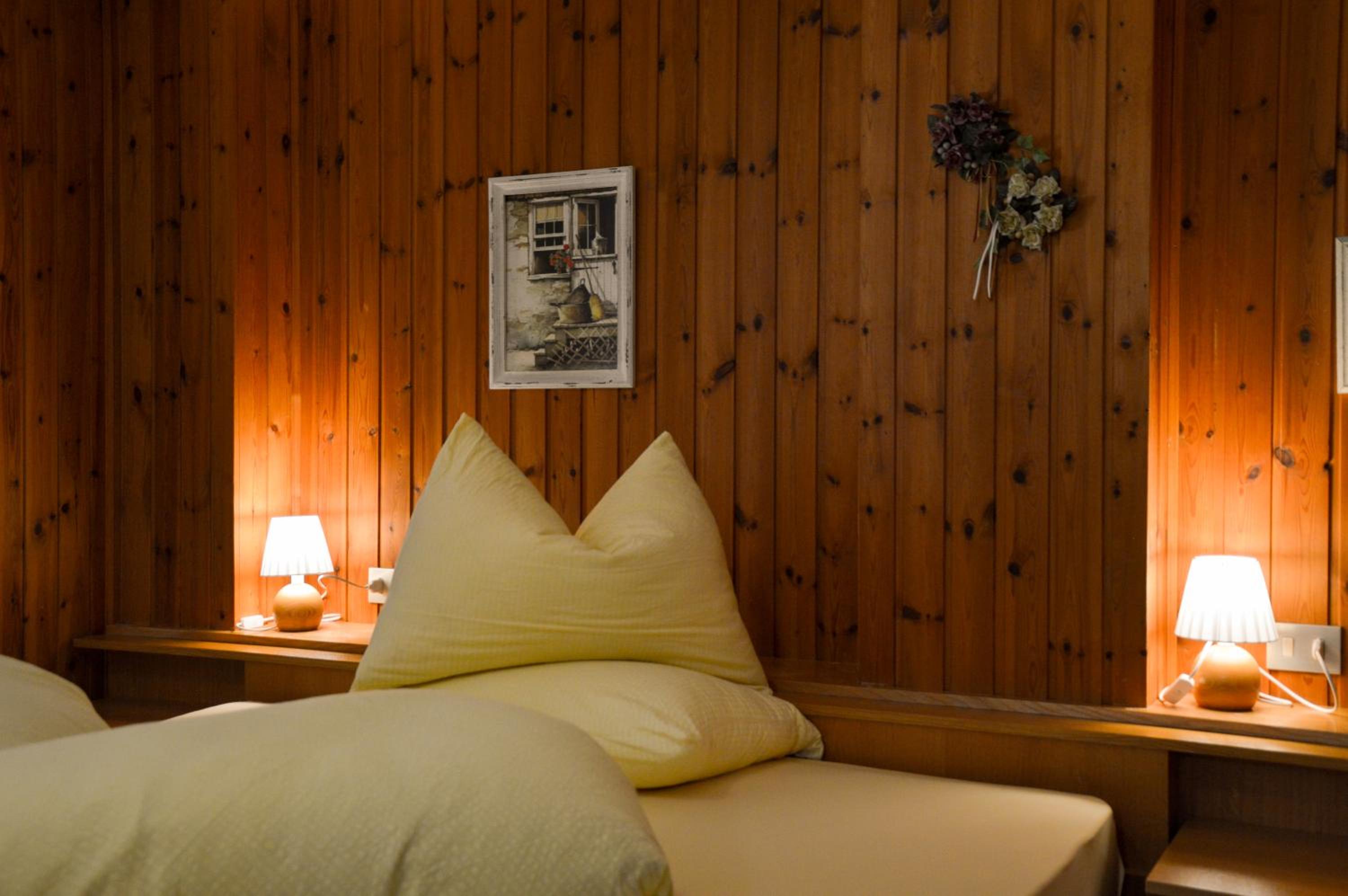 Triple Room with Balcony - Photo 6