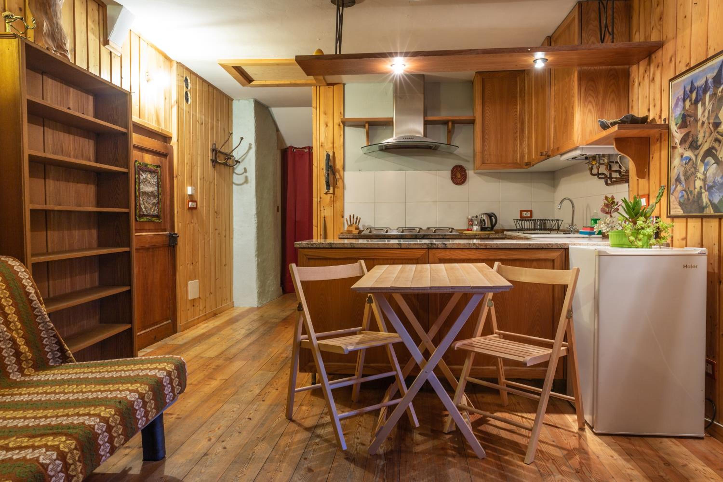 One-Bedroom Apartment with River View photo 2