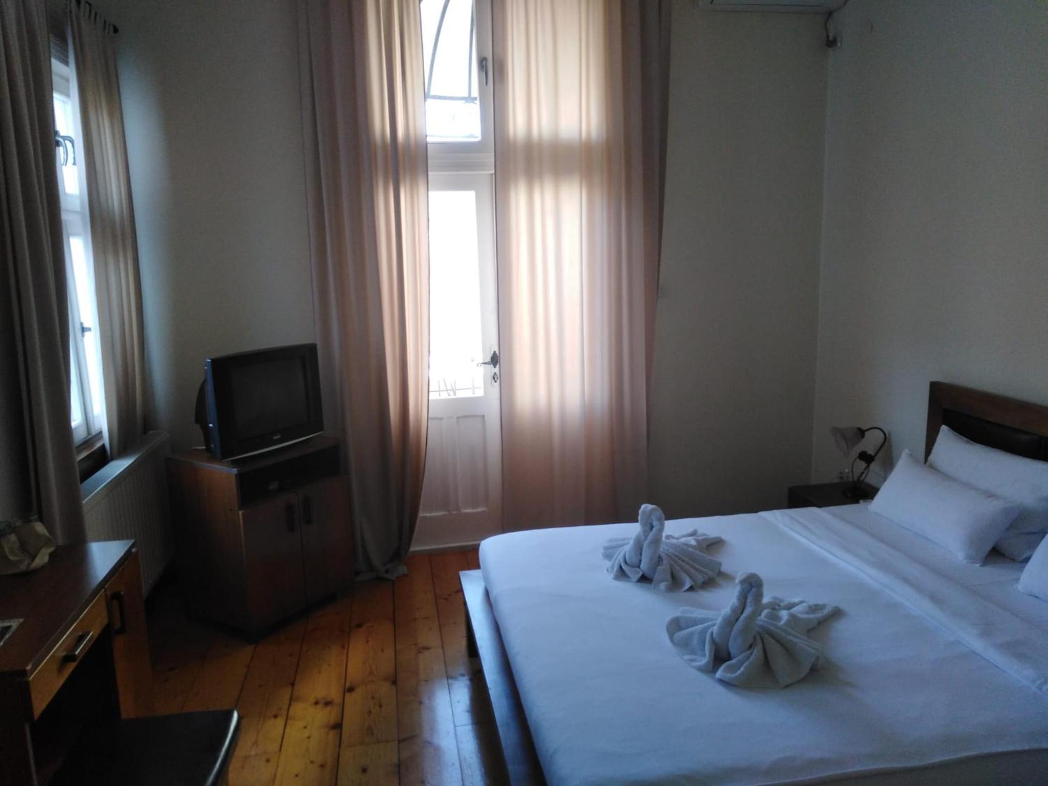 Deluxe Double Room photo 3