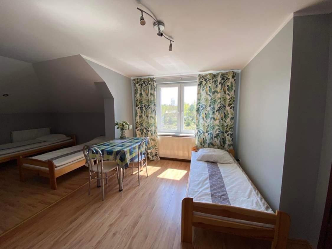 Quadruple Room with Private Bathroom photo 2