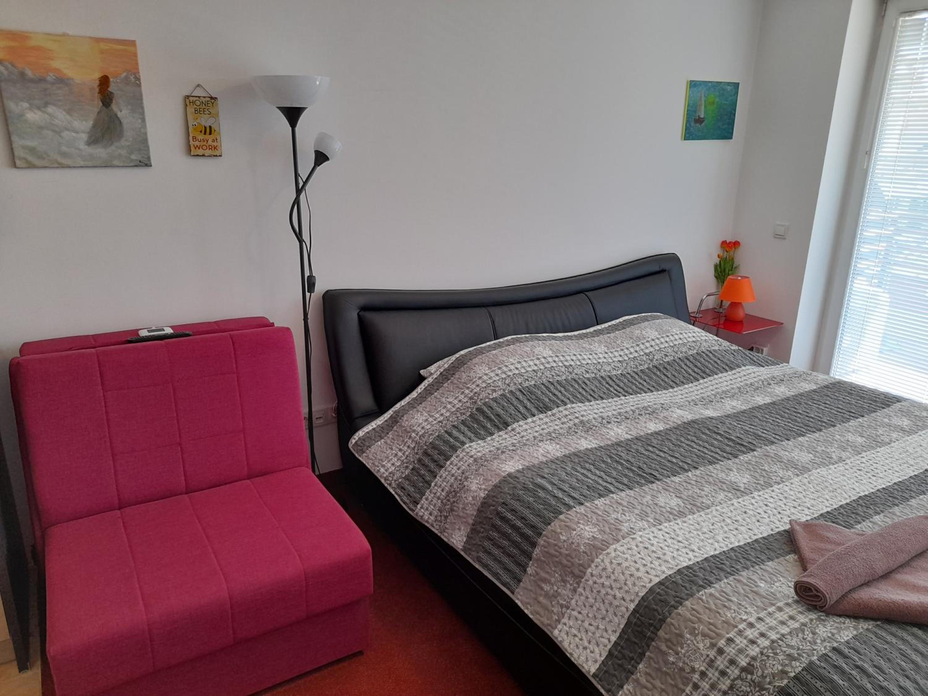 Apartment with Balcony - Photo 11