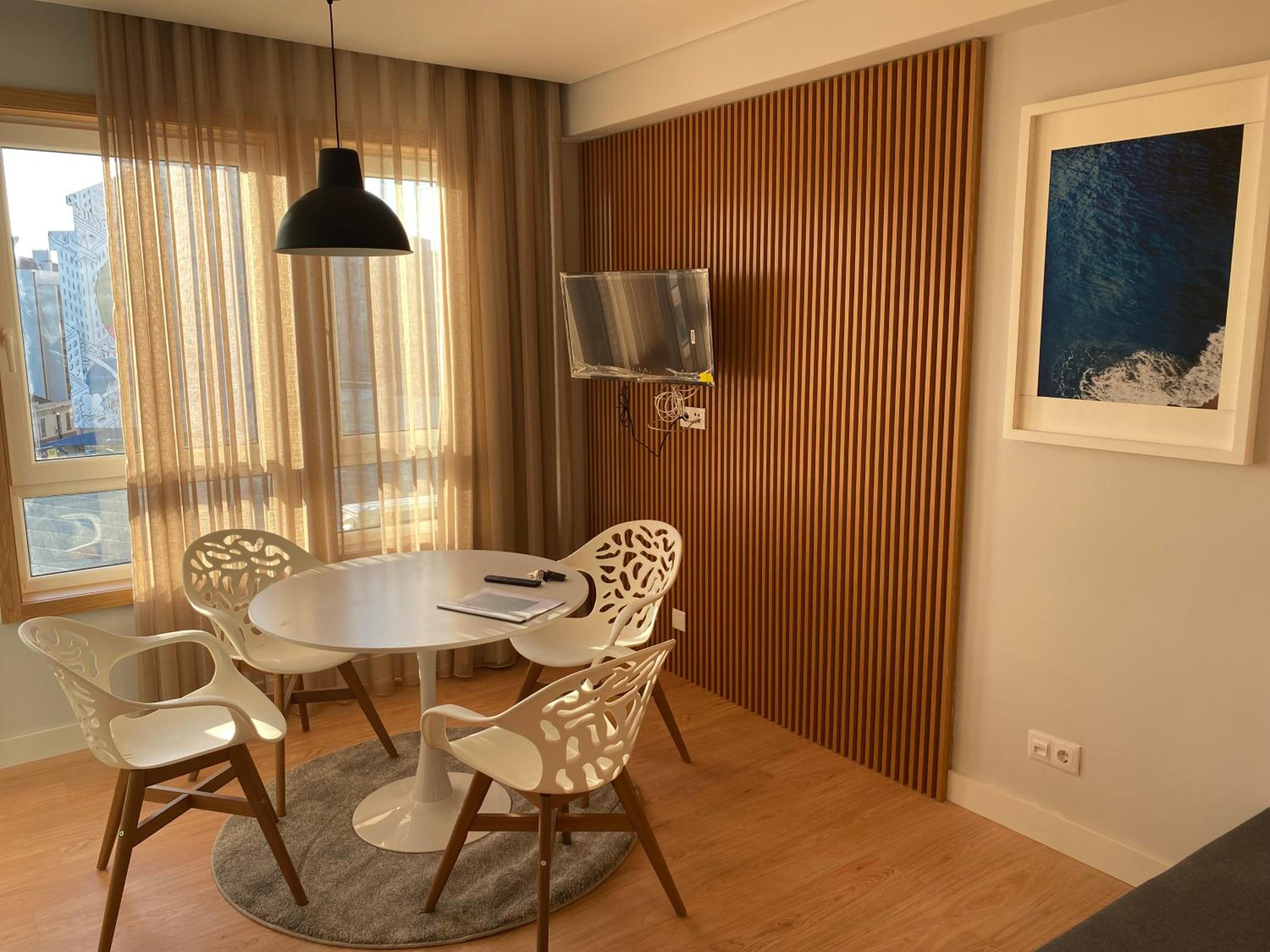 One-Bedroom Apartment - Photo 14