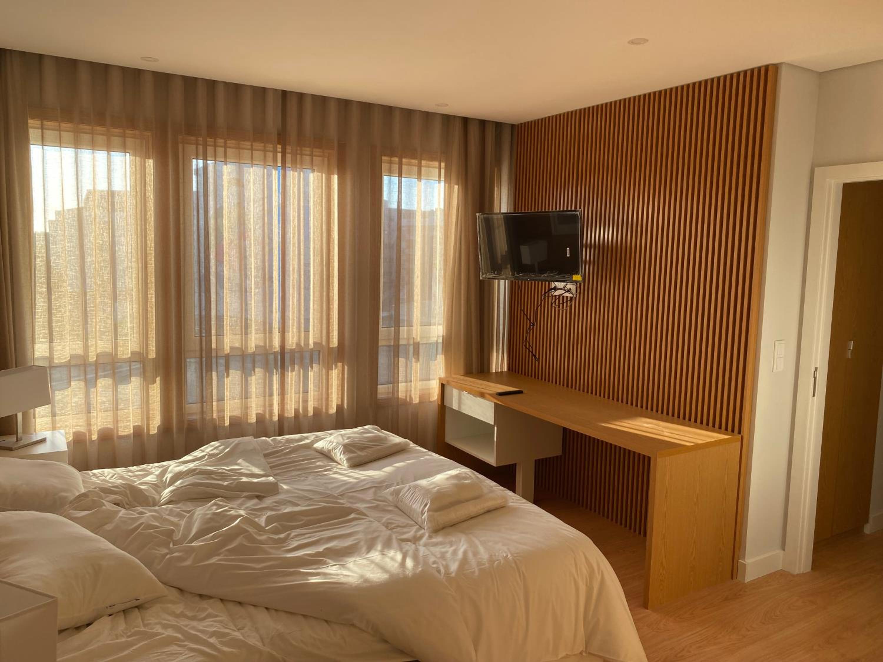 One-Bedroom Apartment - Photo 5