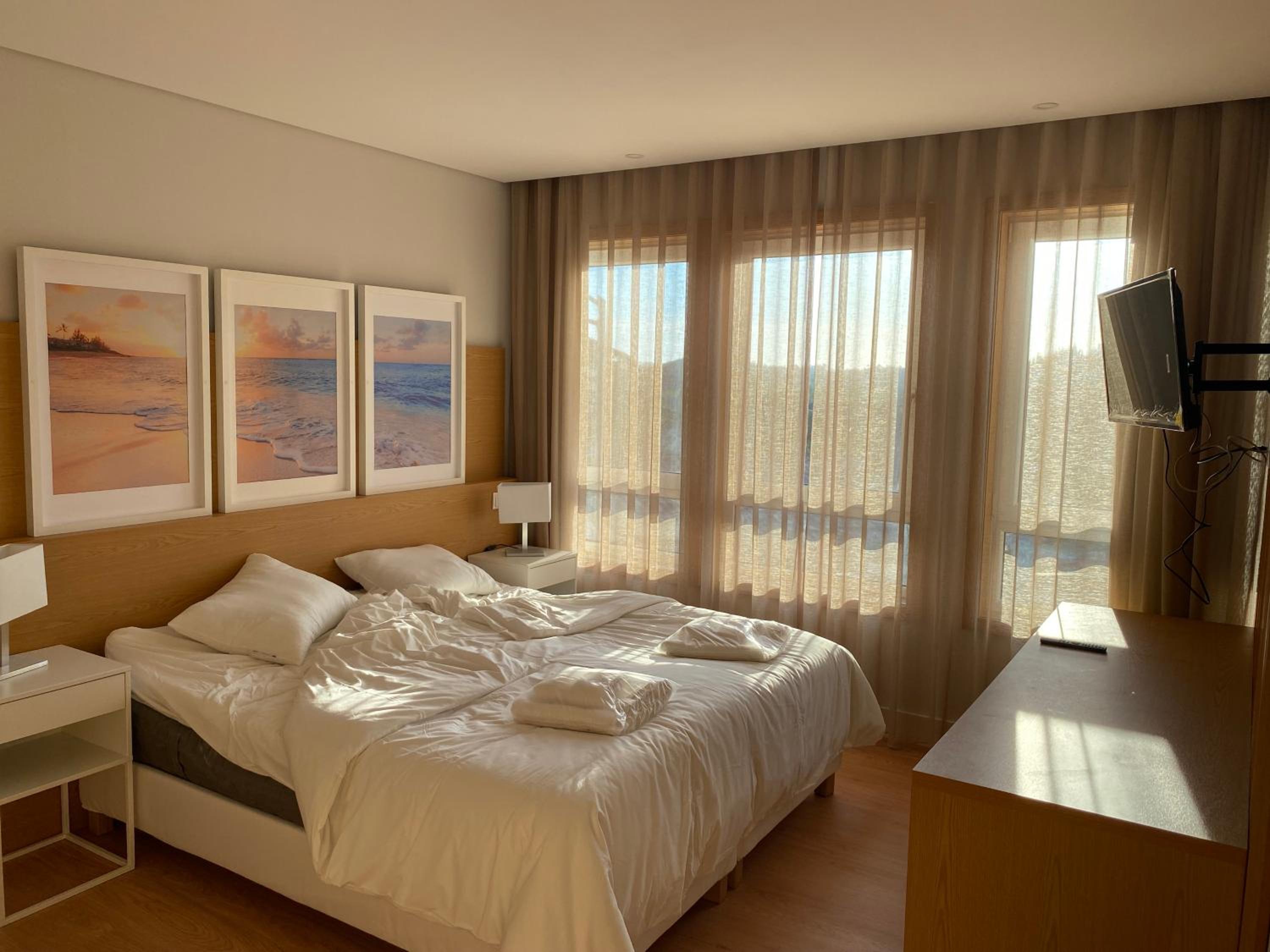 One-Bedroom Apartment - Photo 11