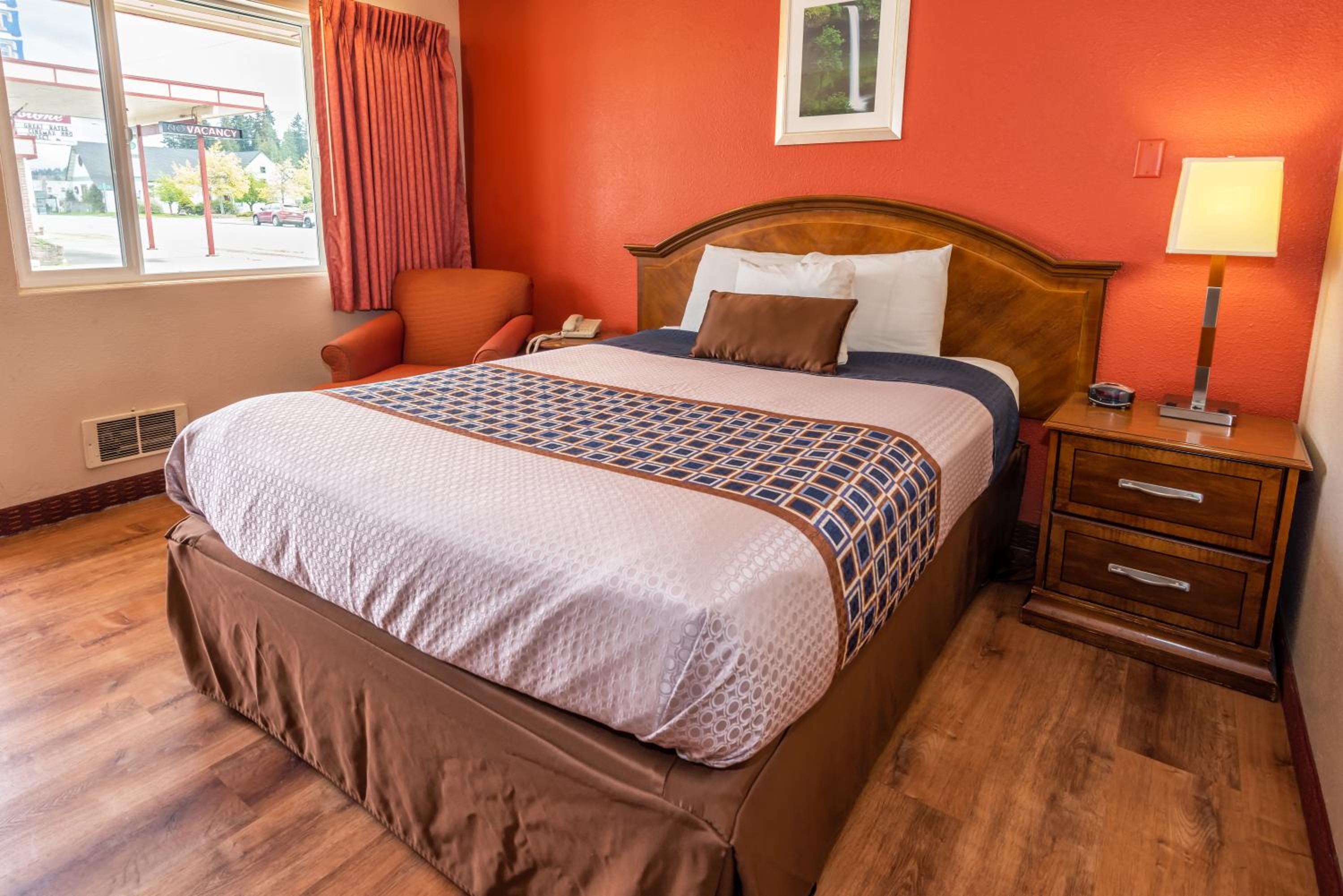 Standard Queen Room photo 1