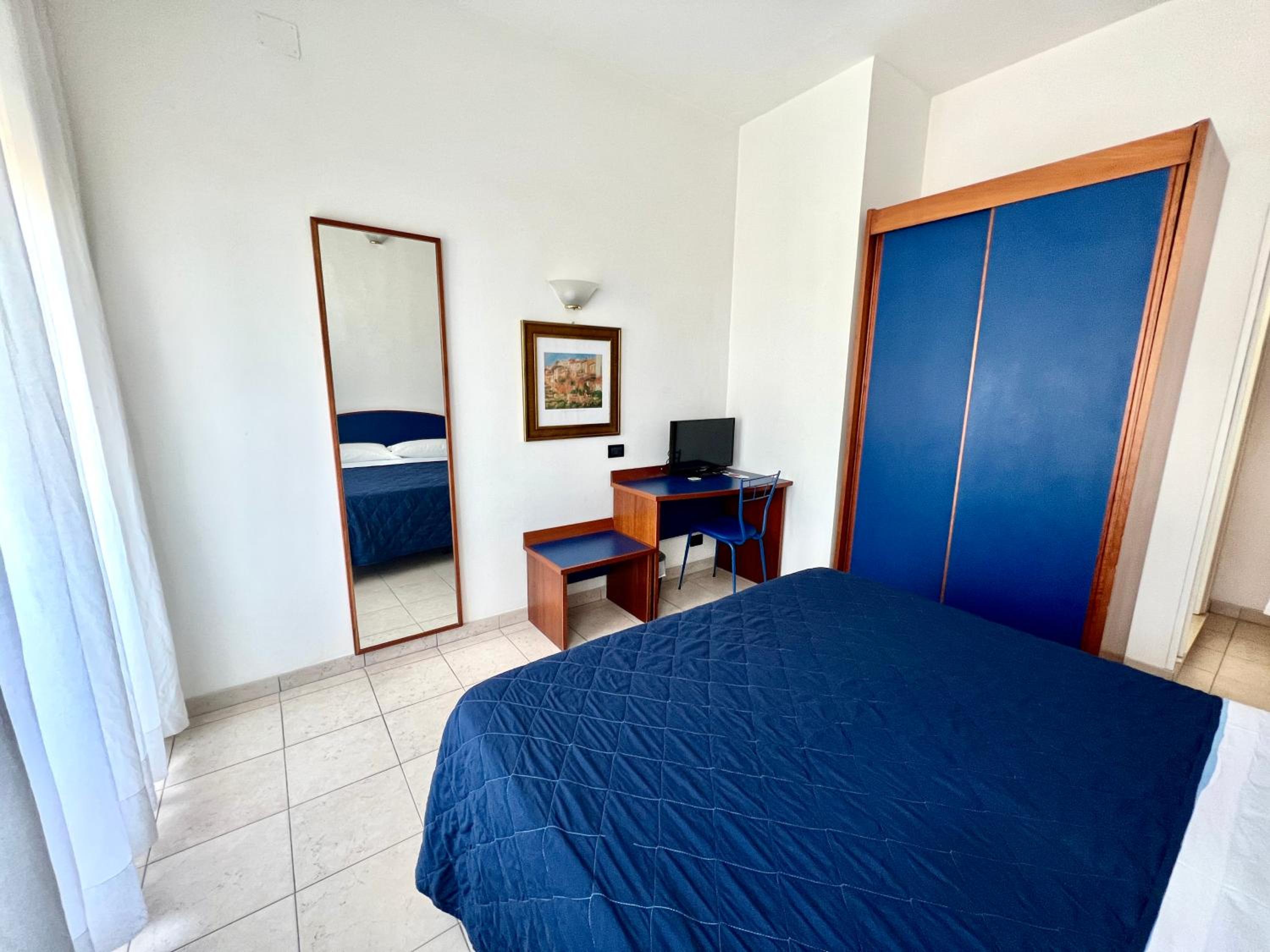 Double Room with Sea View photo 3