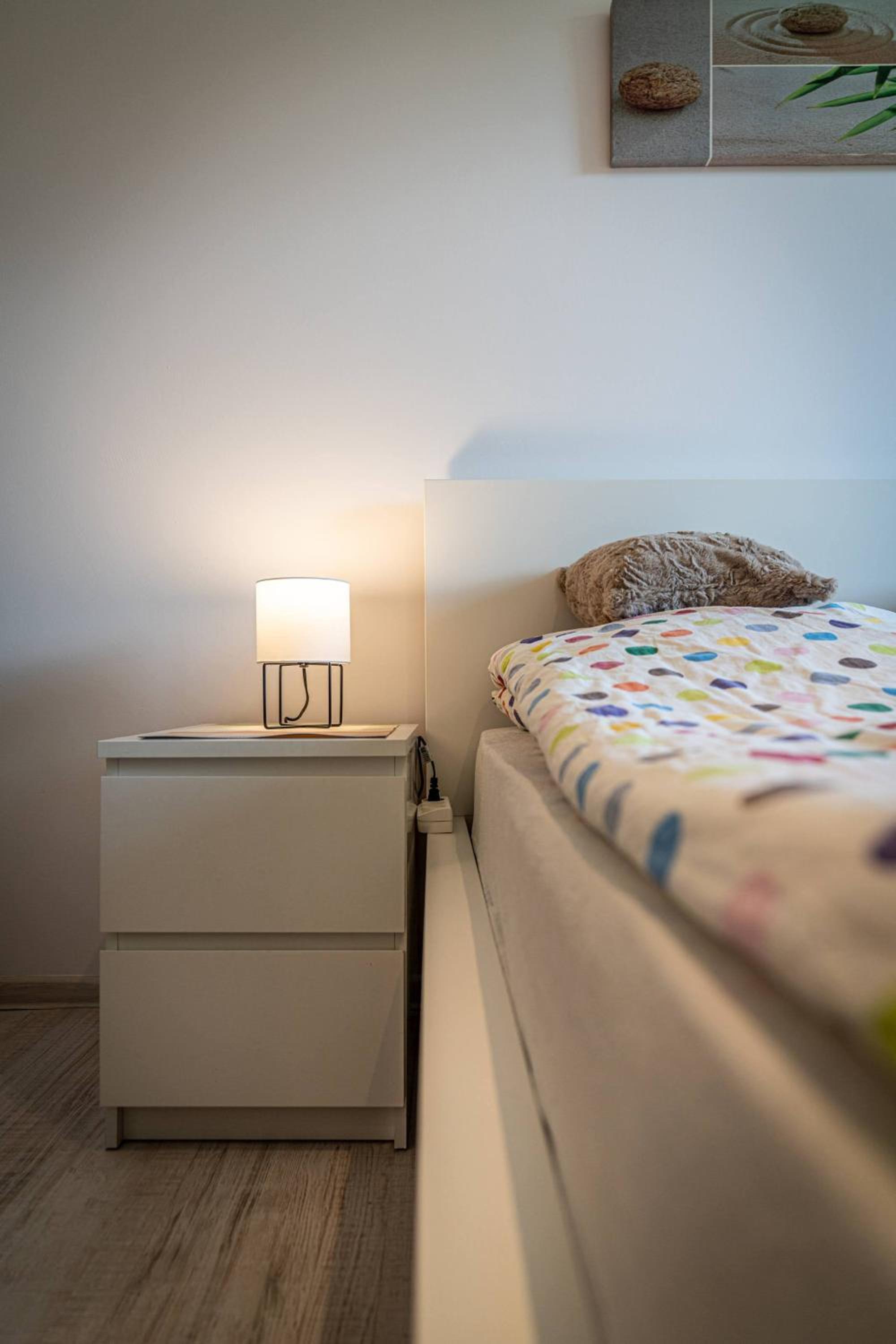Studio Apartment - Photo 29