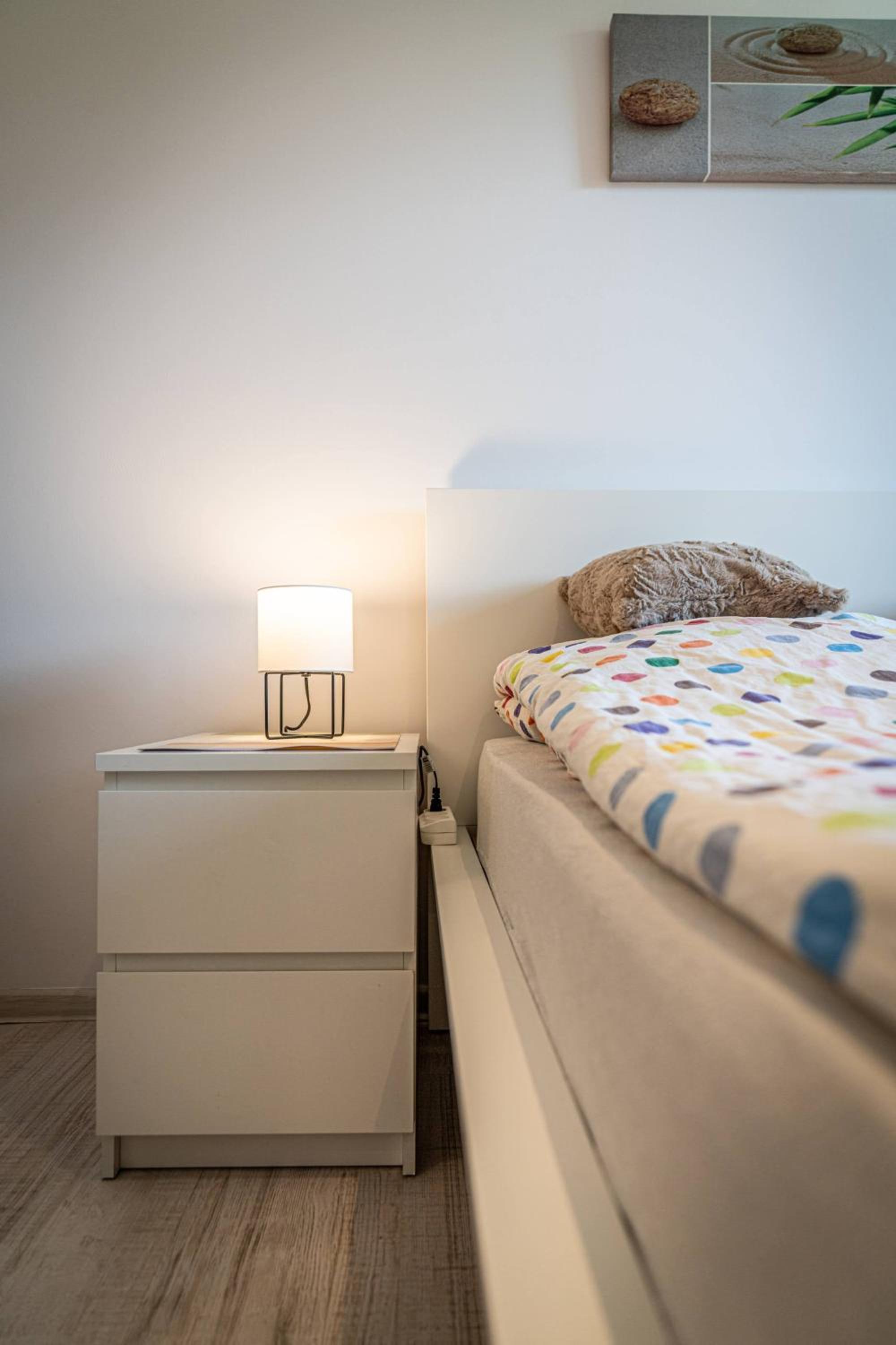 Studio Apartment - Photo 26