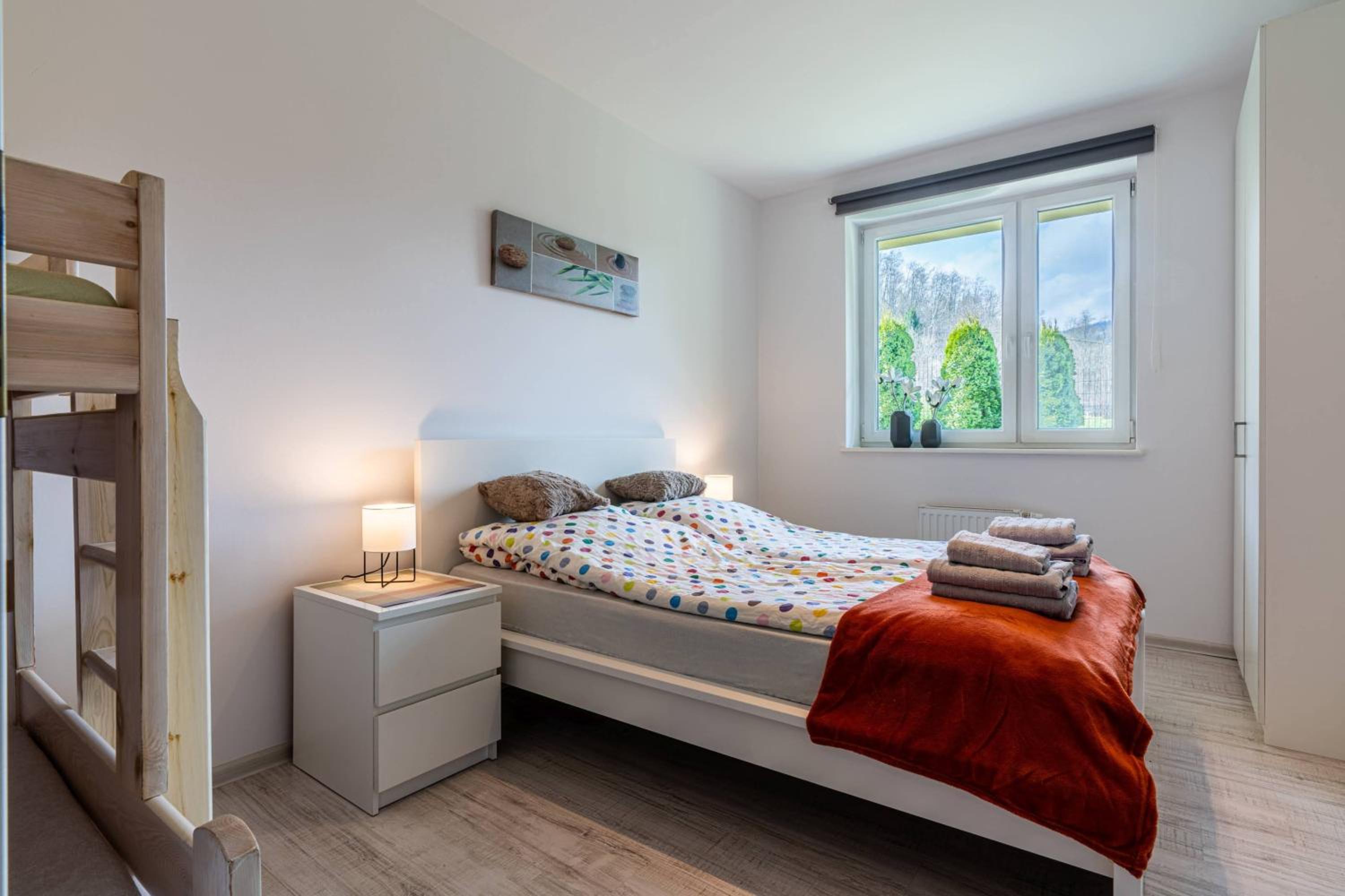 Studio Apartment - Photo 15