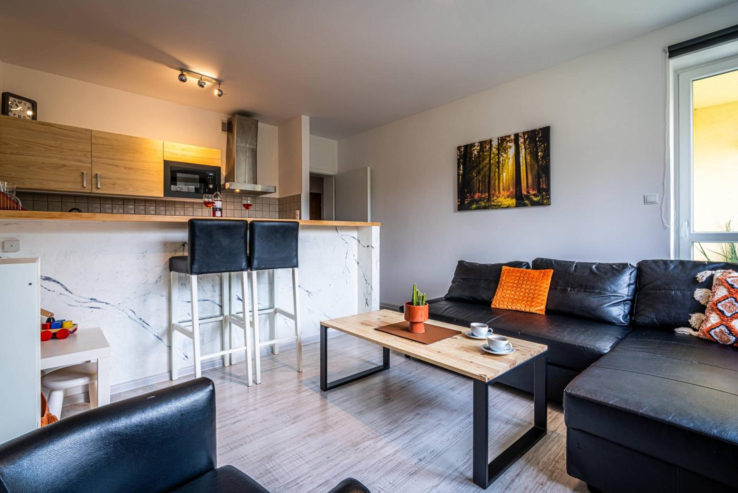 Studio Apartment - Photo 11