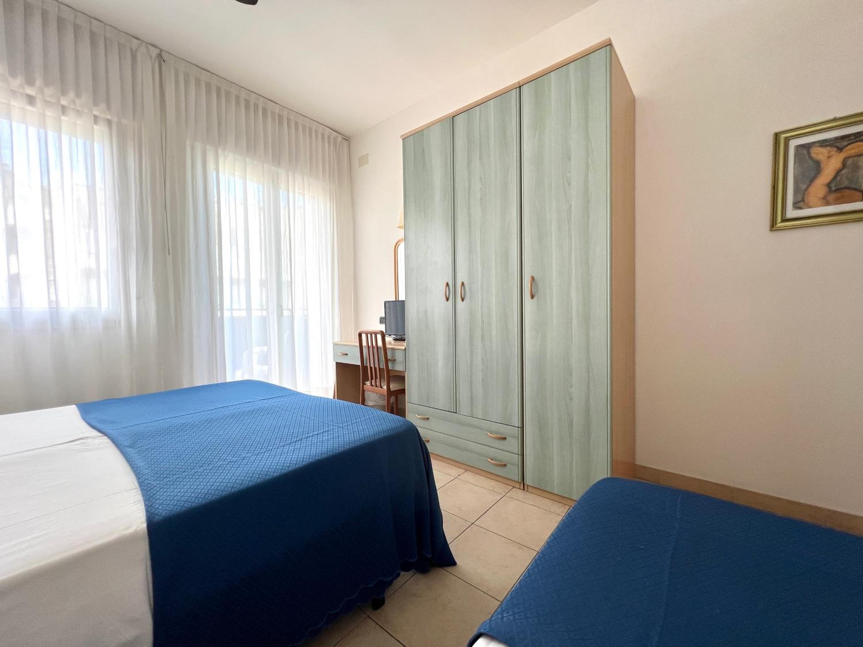 Triple Room with Sea View photo 2