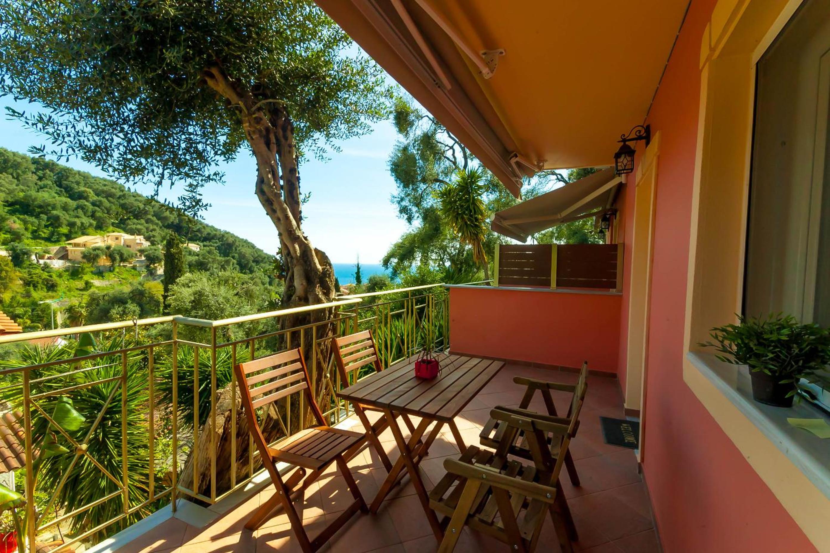 Two-Bedroom Apartment with Sea View photo 2