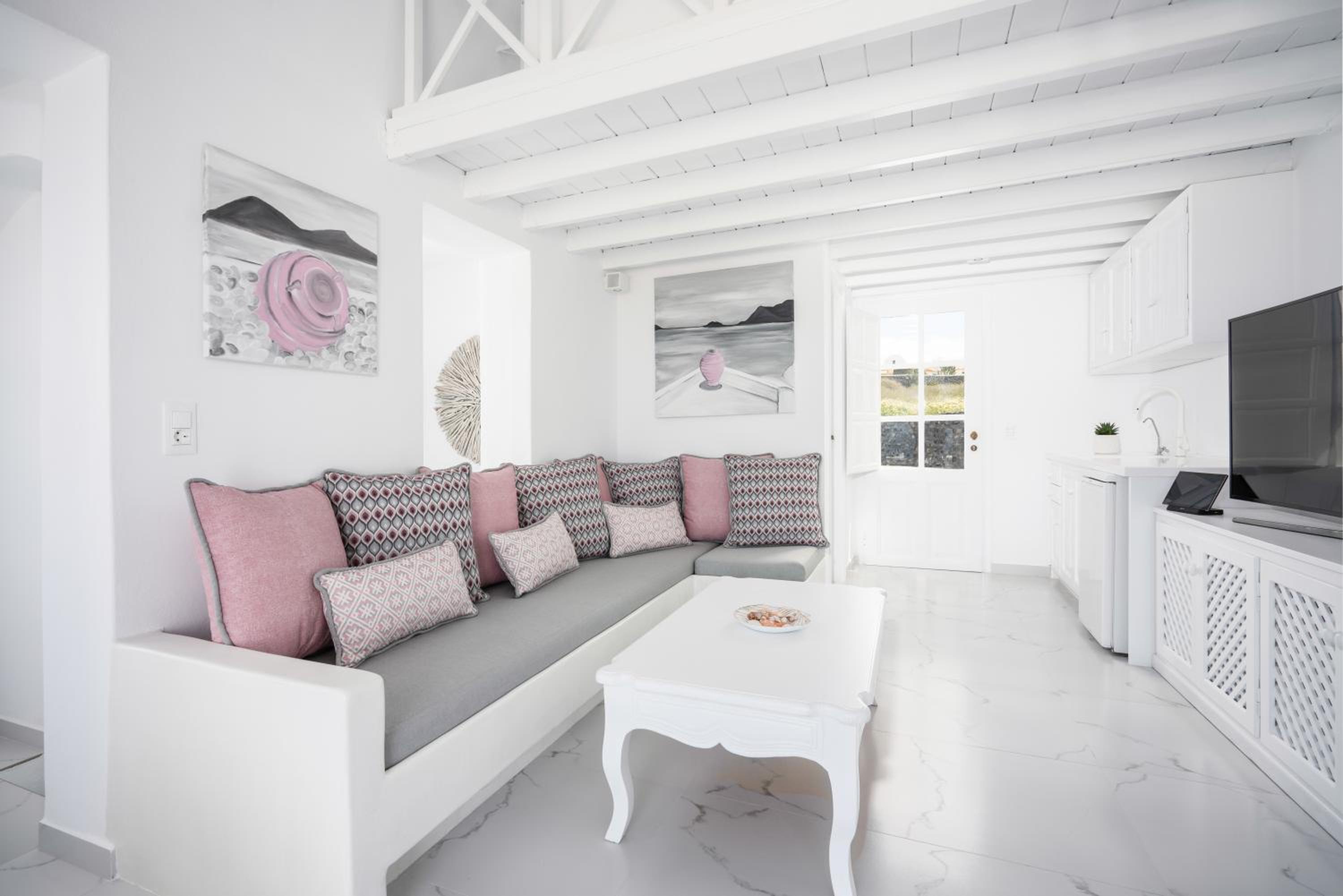 Topaz 2 Bedroom Sunset & Sea View Villa with Private Hot Tub & Shared Pool