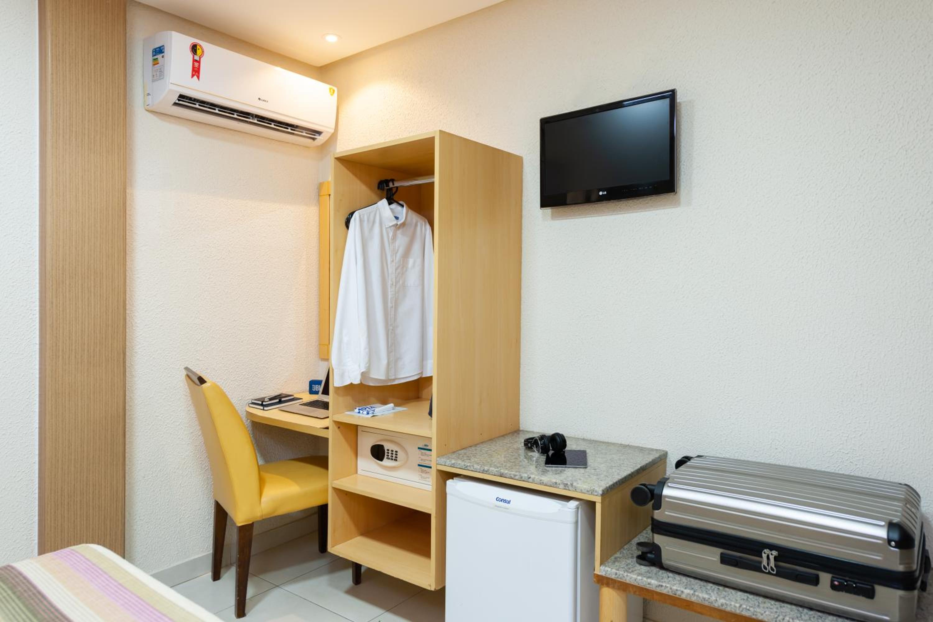 Deluxe Double Room photo 3