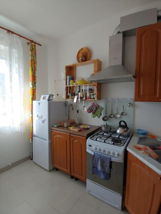 Three-Bedroom Apartment - Photo 31