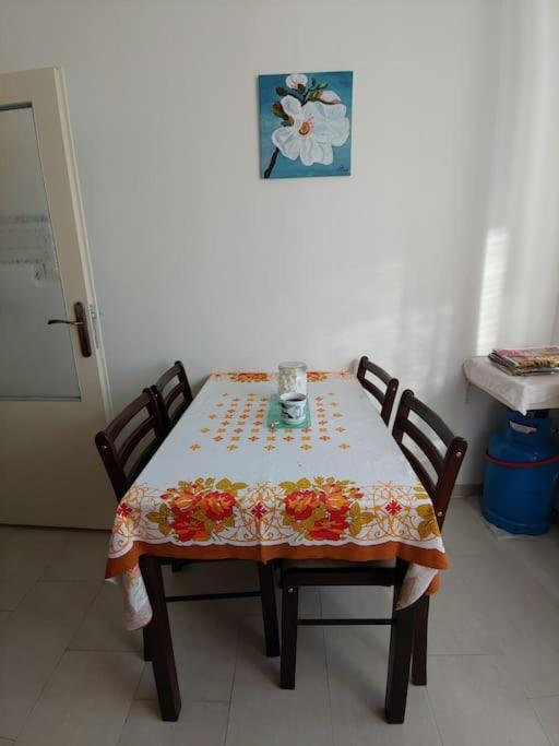 Three-Bedroom Apartment - Photo 22