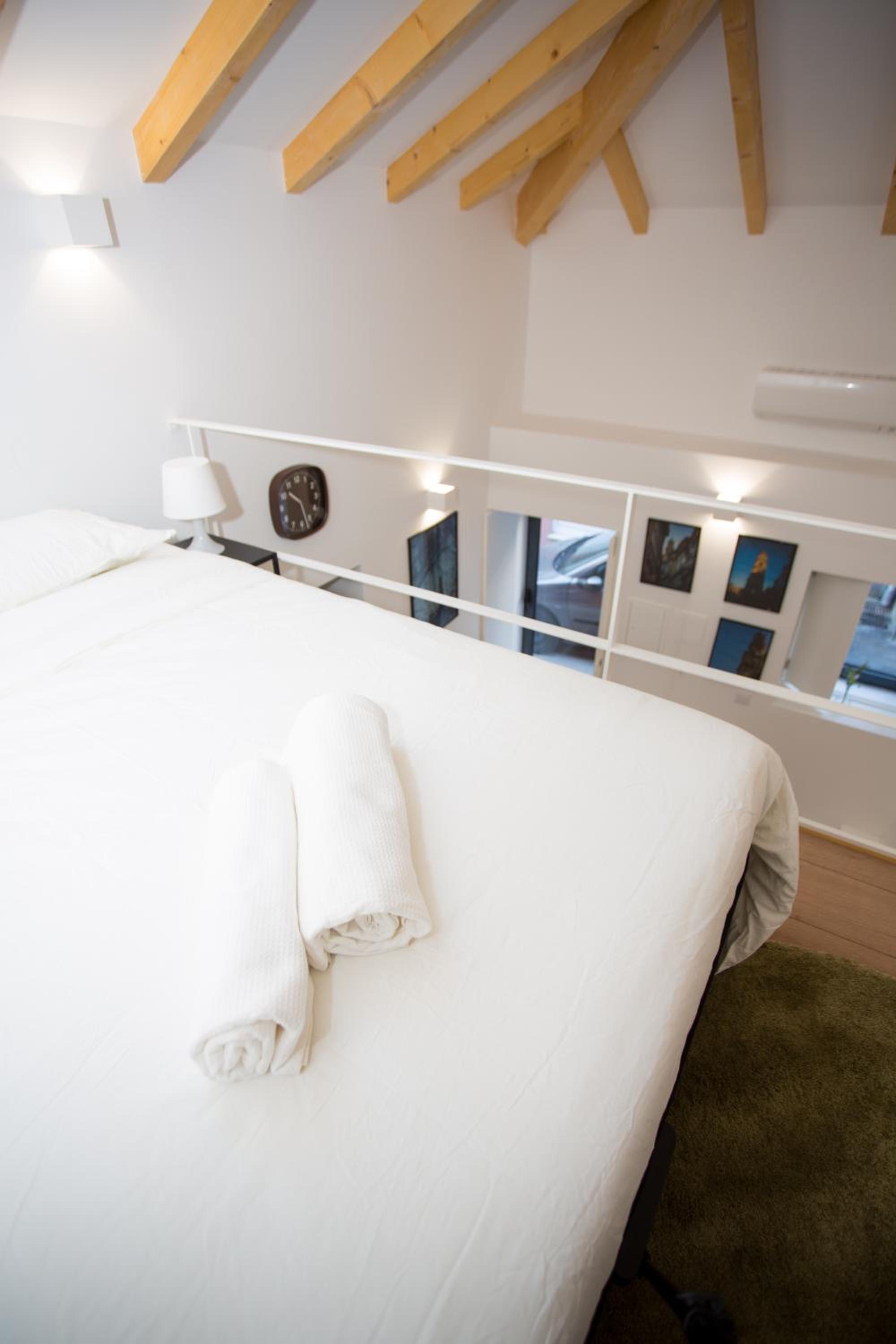 One-Bedroom House - Photo 4