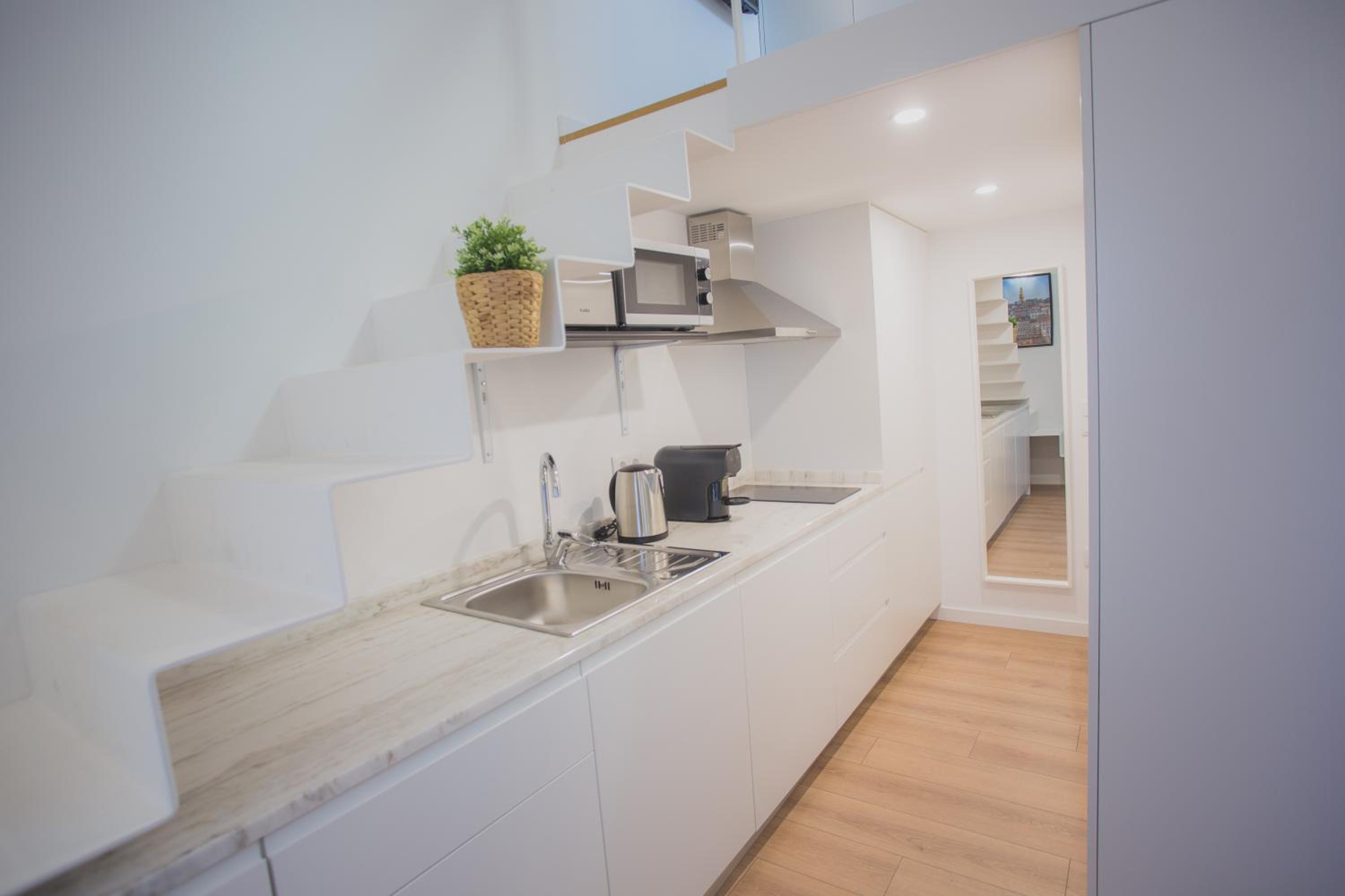One-Bedroom House - Photo 8