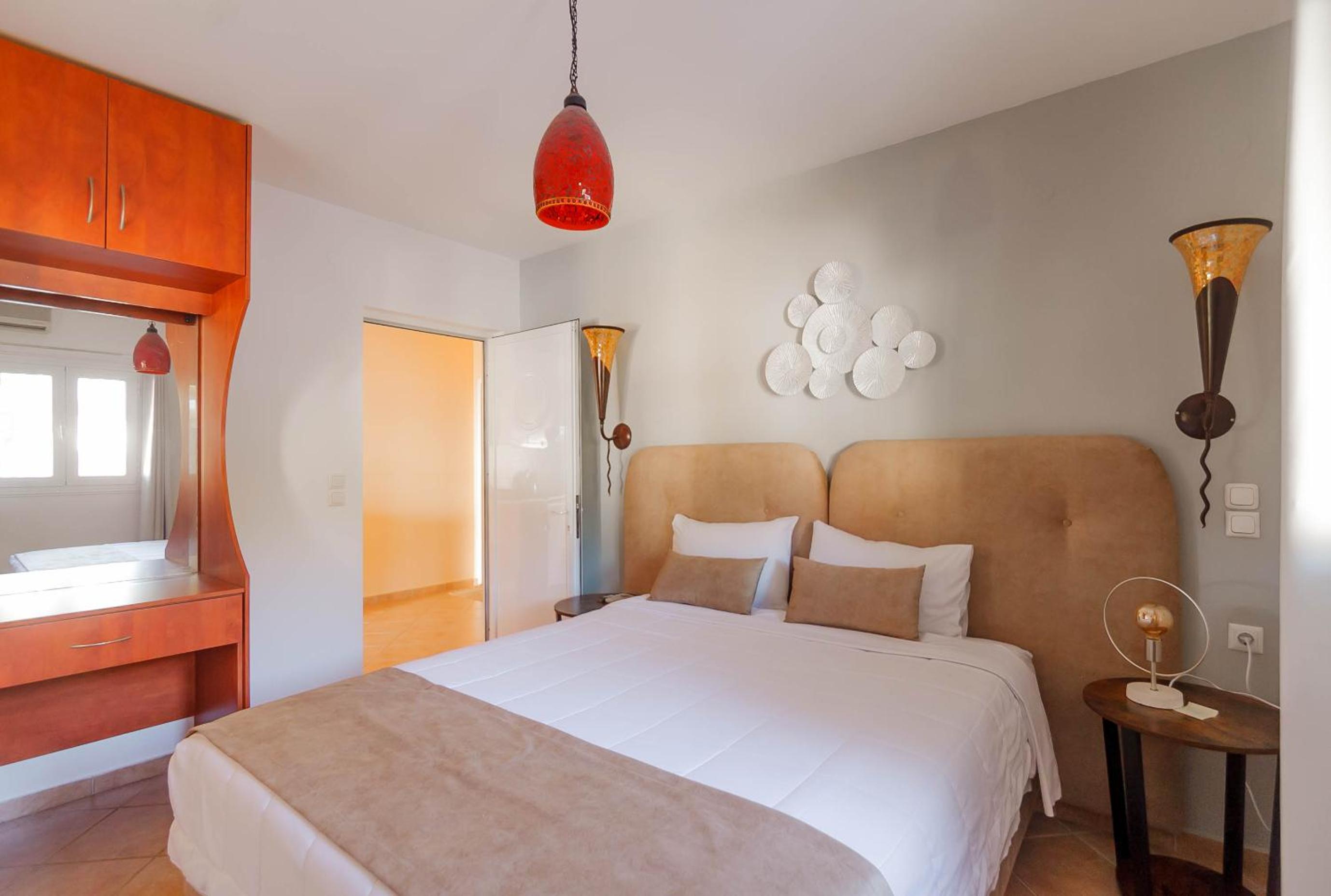 Two-Bedroom Apartment with Sea View photo 3