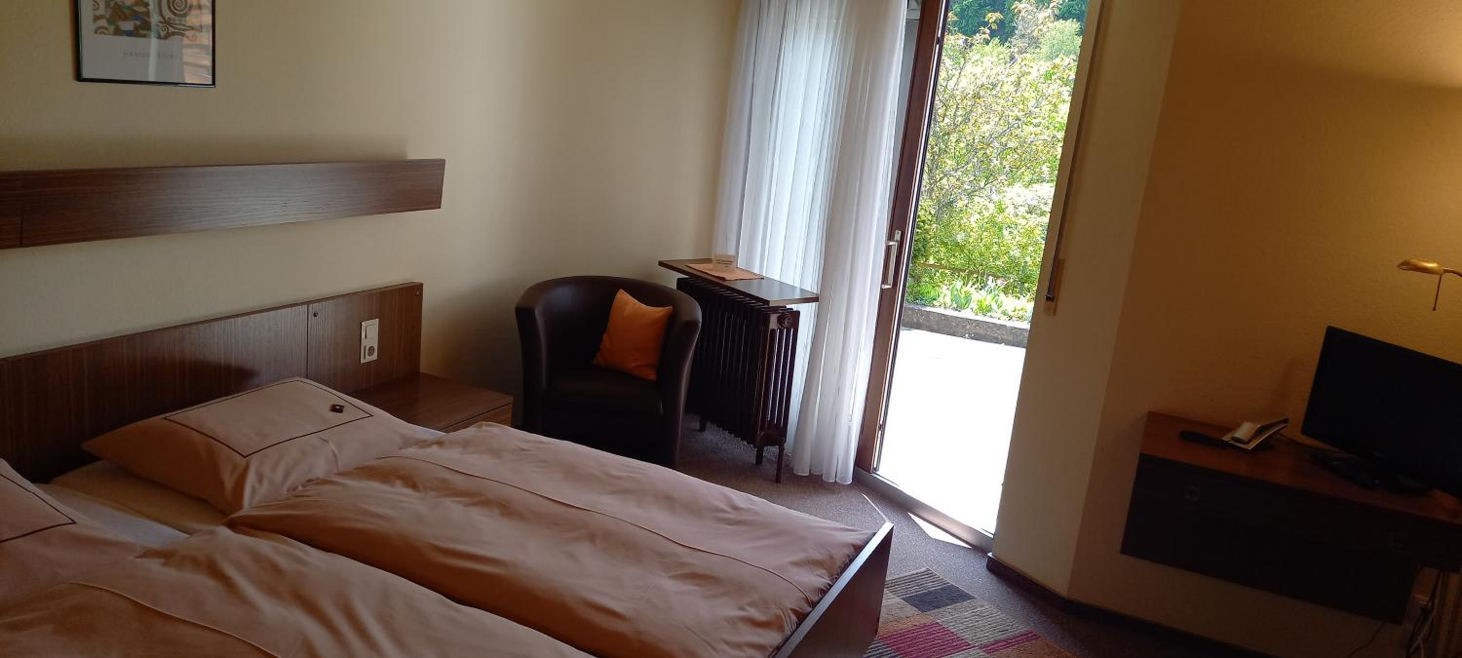 Double or Twin Room photo 2