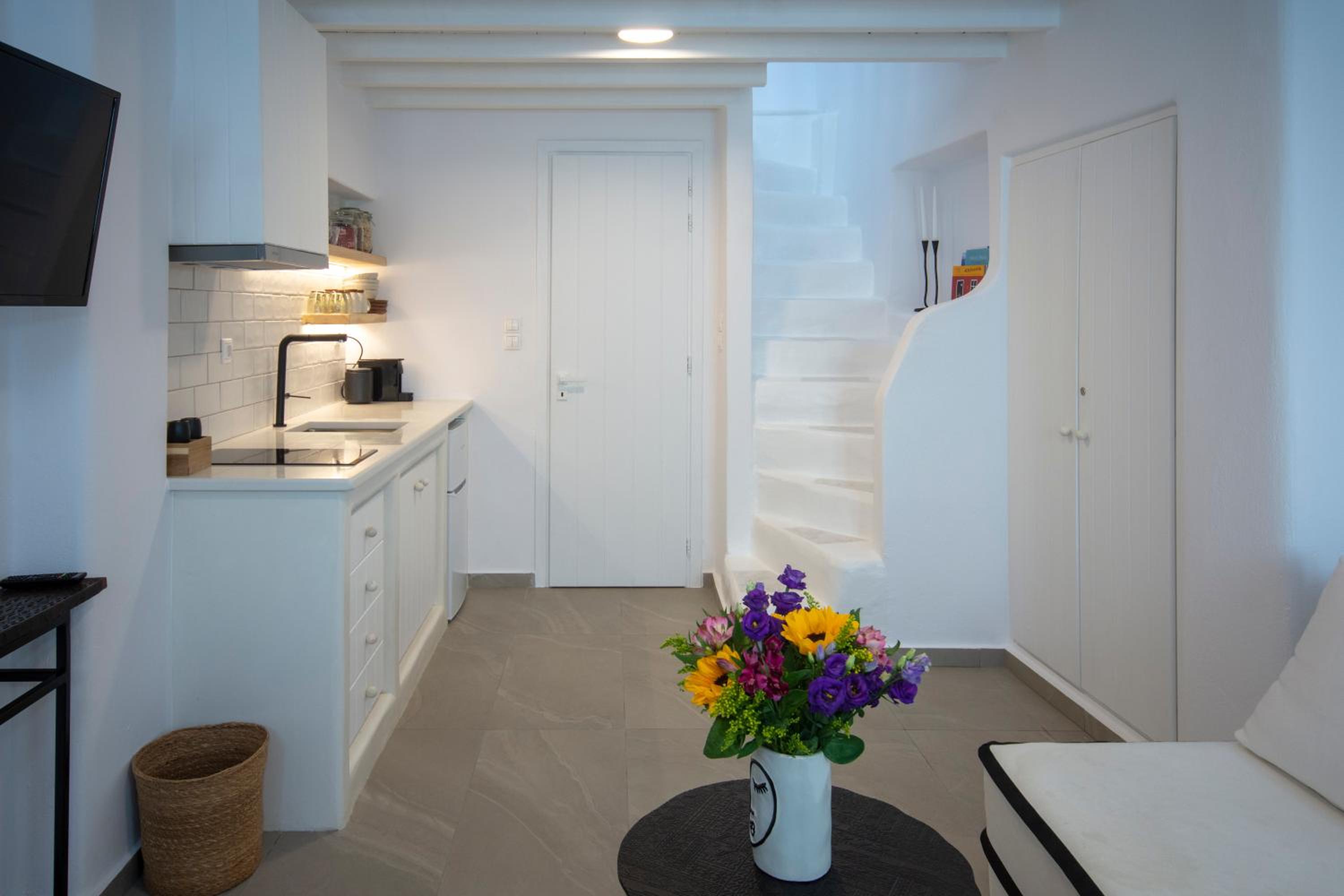 One-Bedroom Apartment - Photo 19