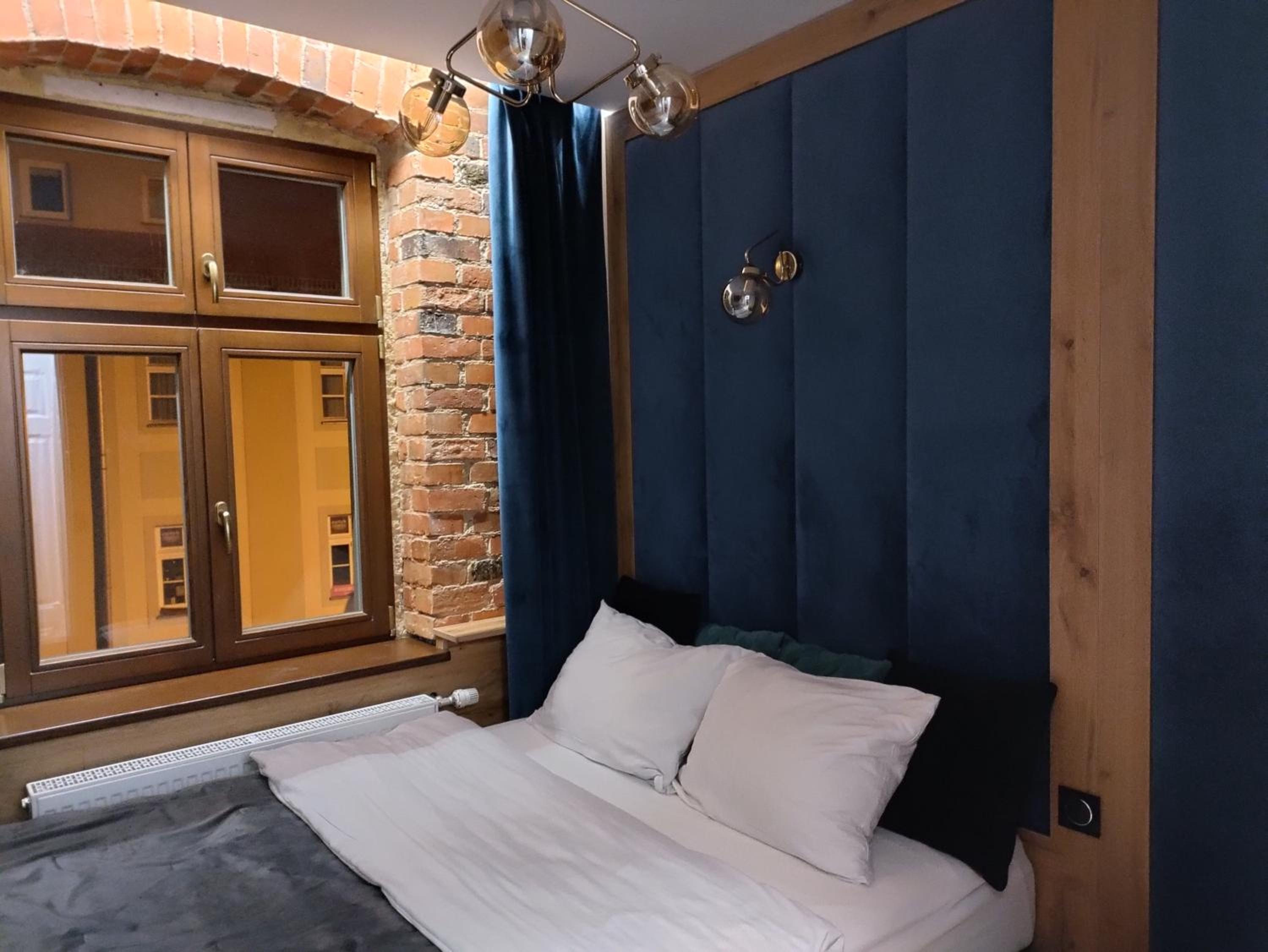 One-Bedroom Apartment - Photo 10