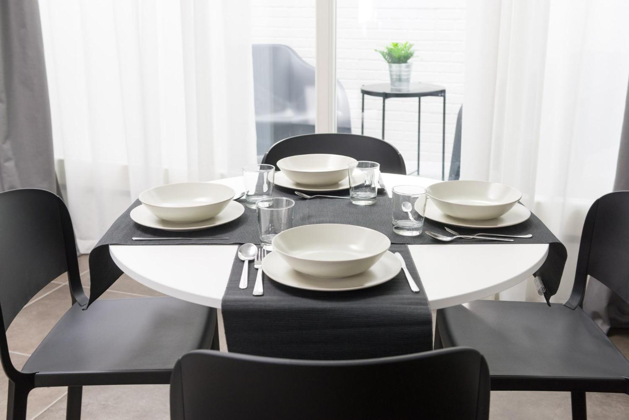 Apartment with Terrace - Photo 9