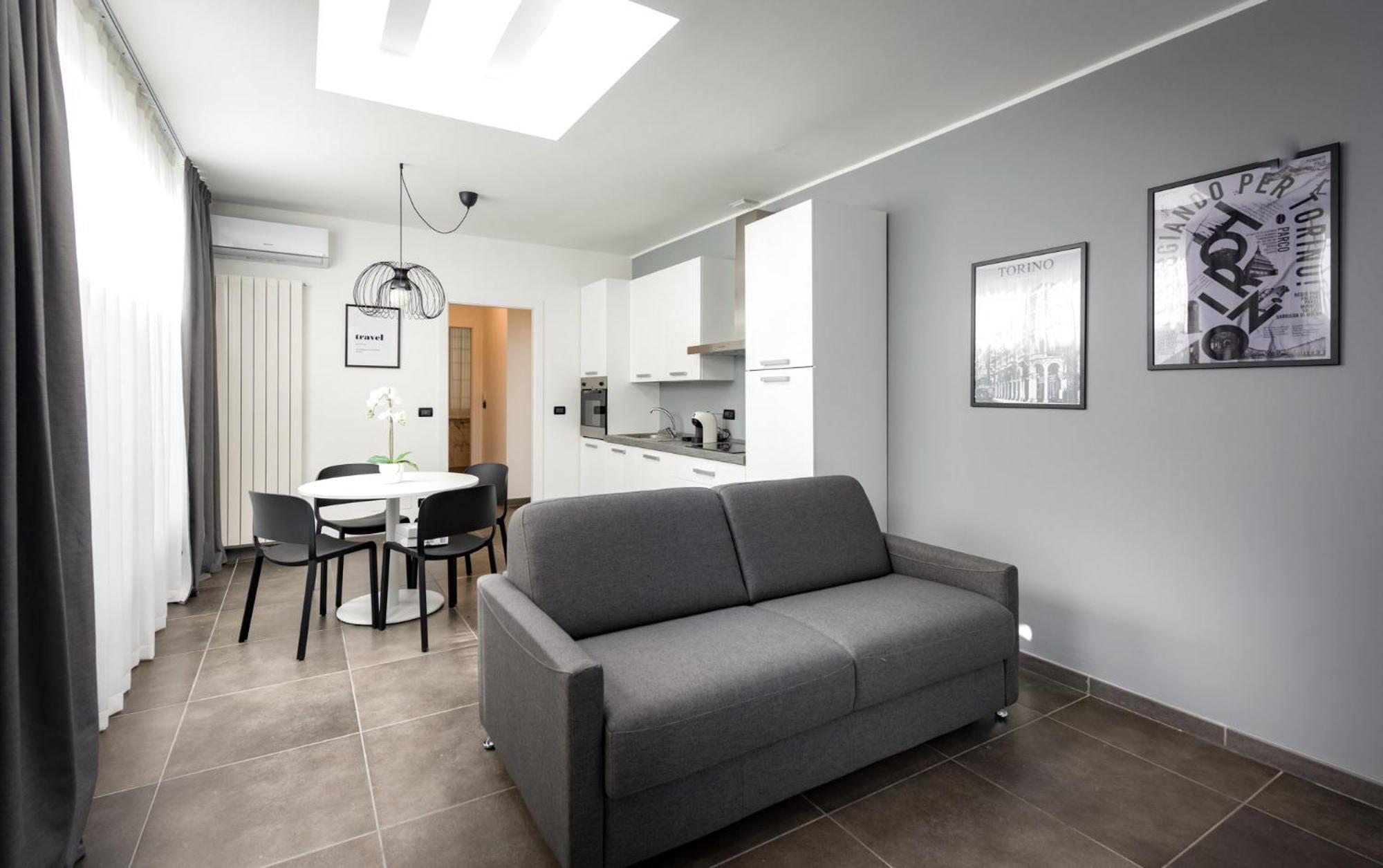 Apartment with Terrace - Photo 1