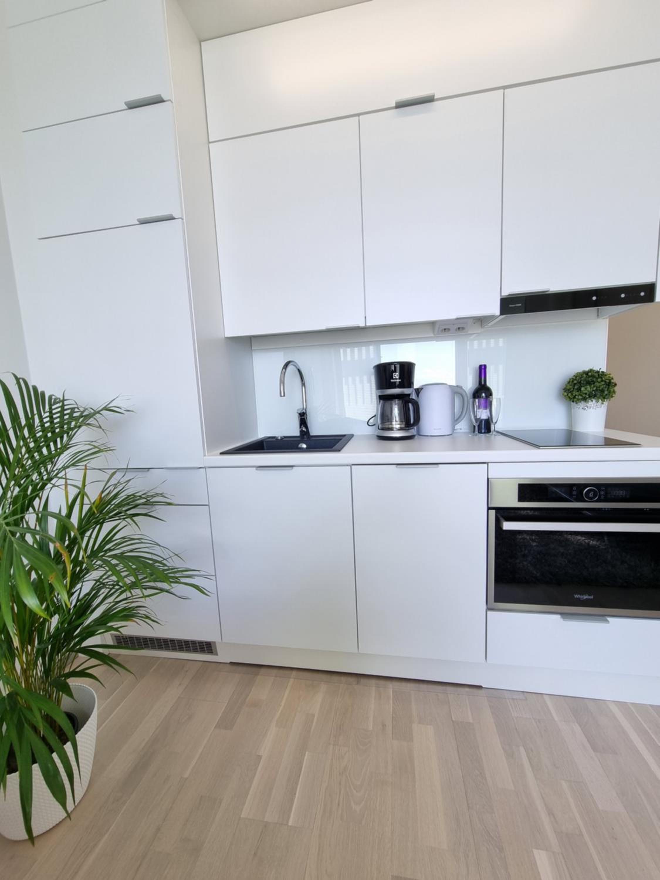 One-Bedroom Apartment - Photo 17