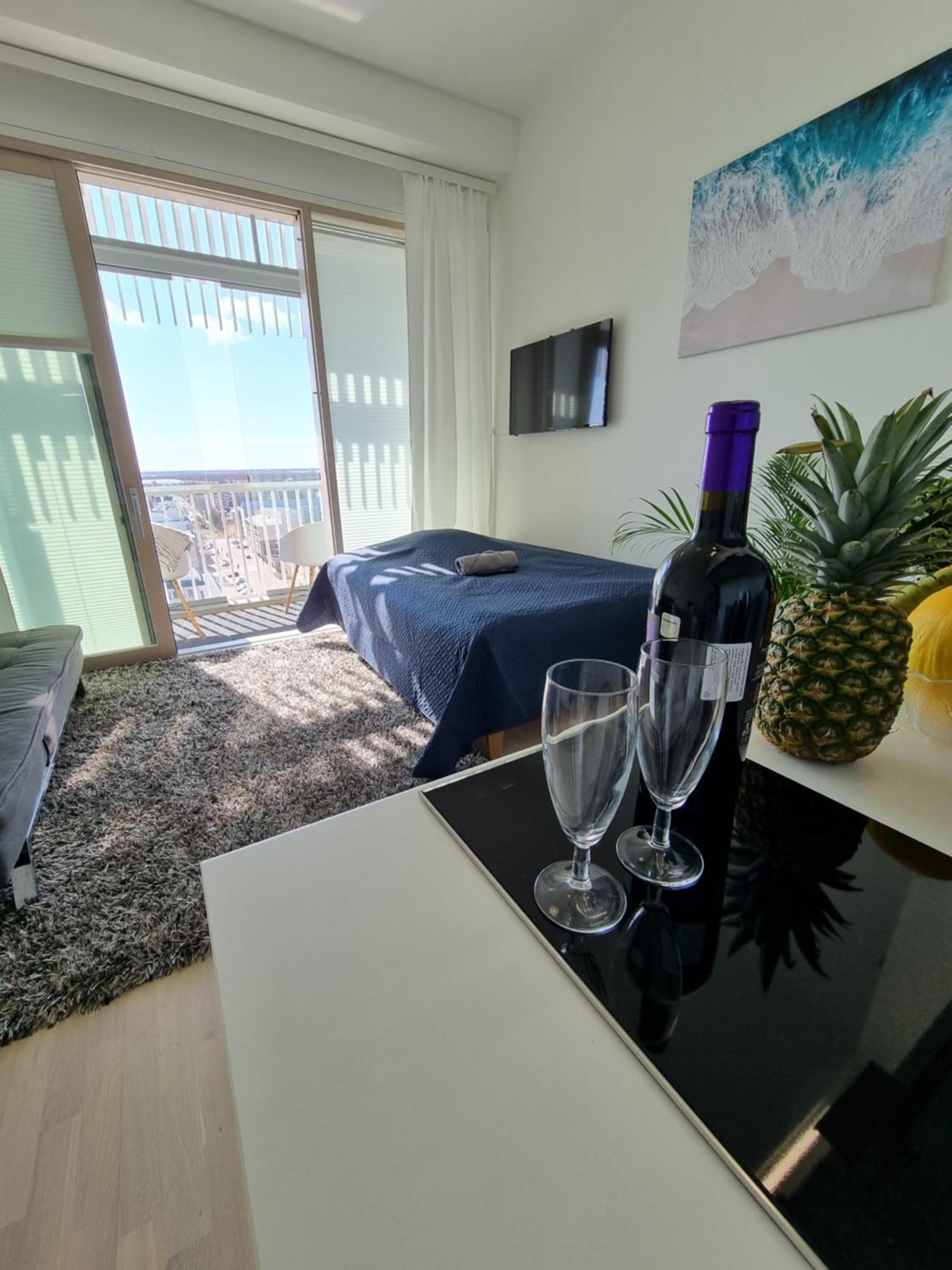 One-Bedroom Apartment - Photo 1