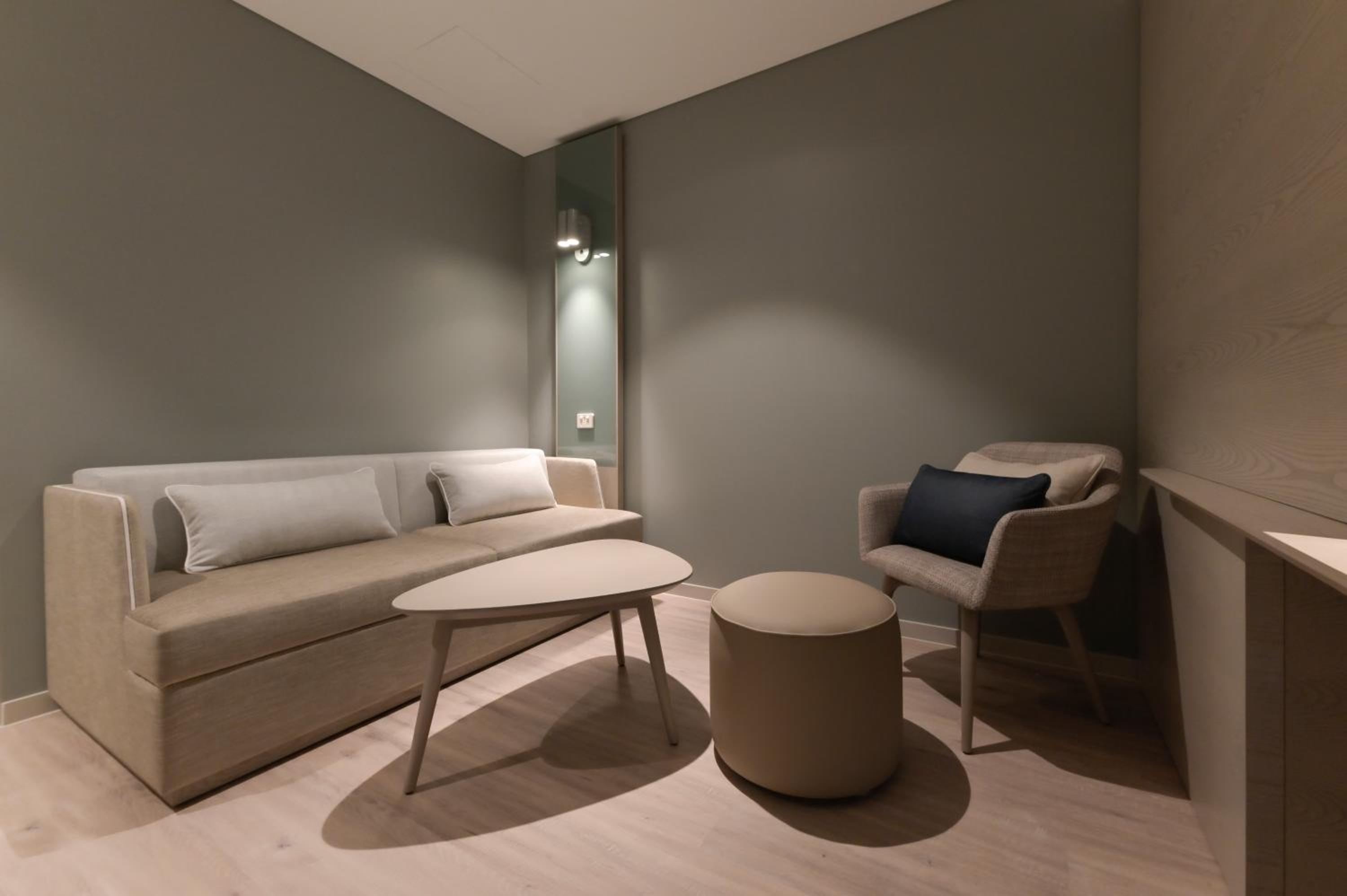 King Suite with Sofa Bed - Photo 2