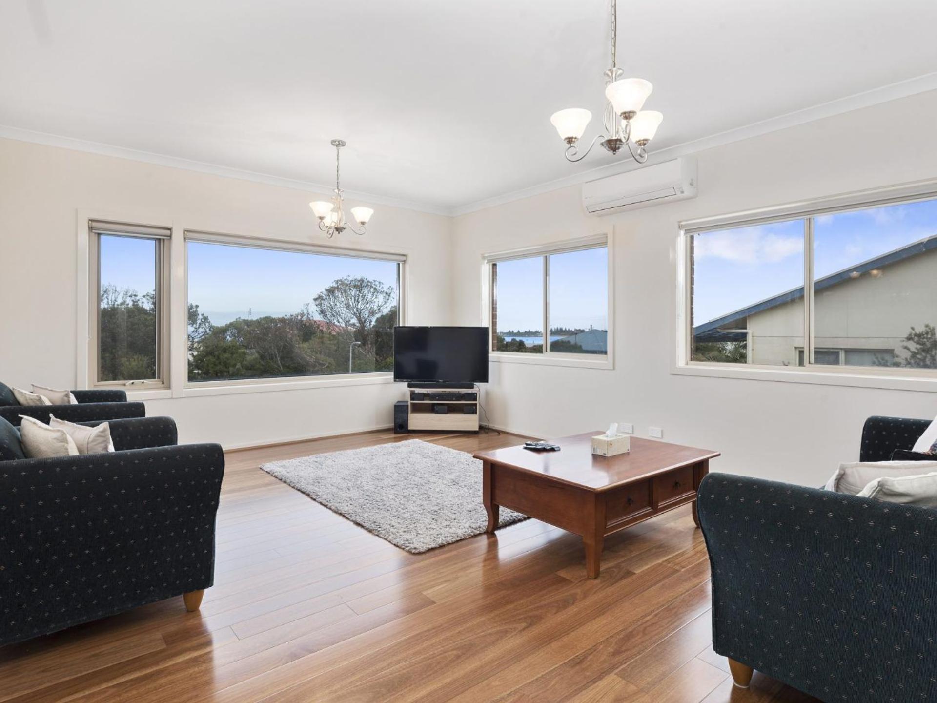 Four-Bedroom House photo 1